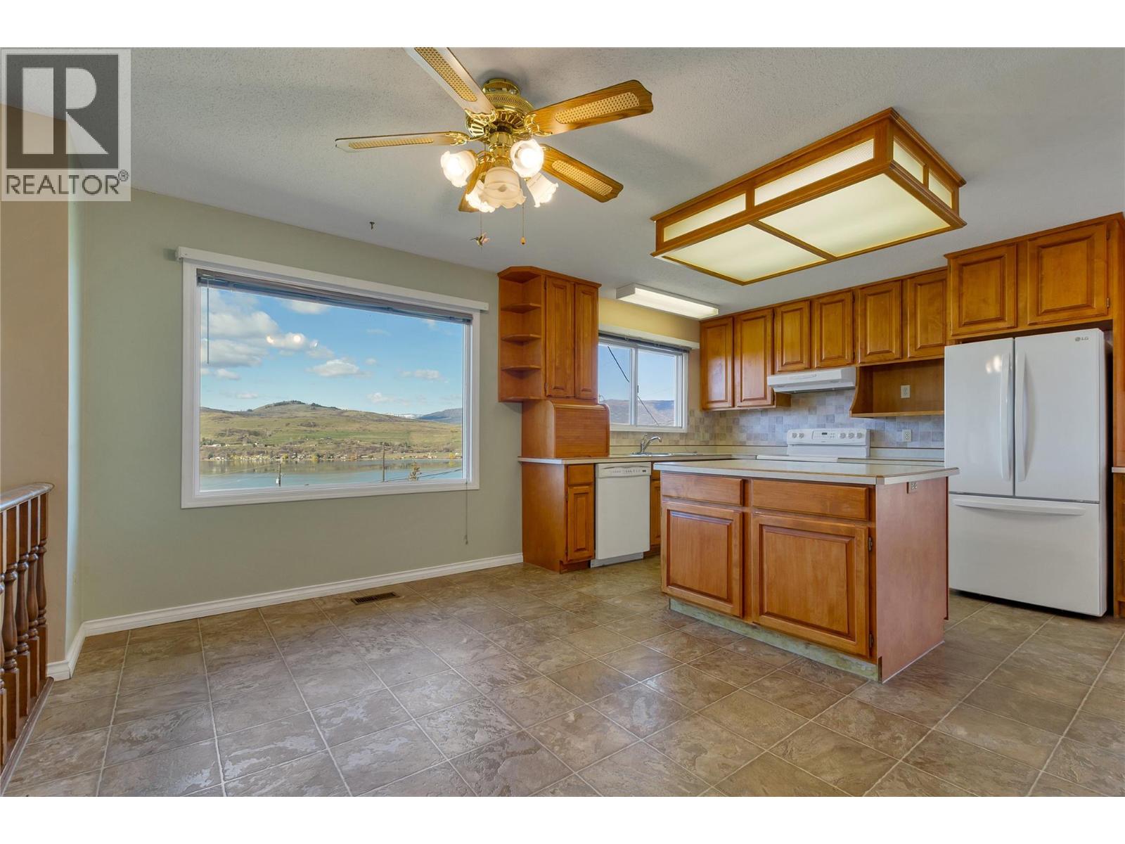 7515 L & A Road, Vernon, British Columbia  V1B 3S5 - Photo 5 - 10381288