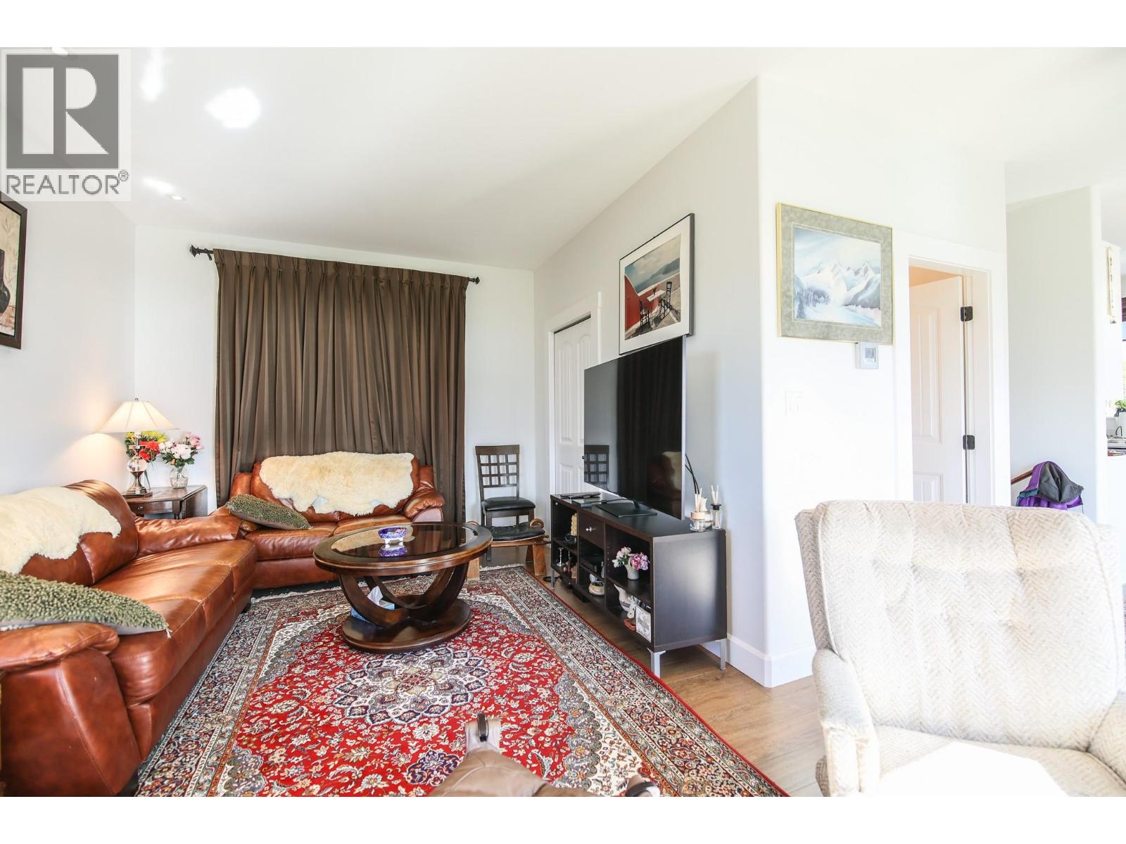 4004 39th Street, Osoyoos, British Columbia  V0H 1V6 - Photo 19 - 10381632