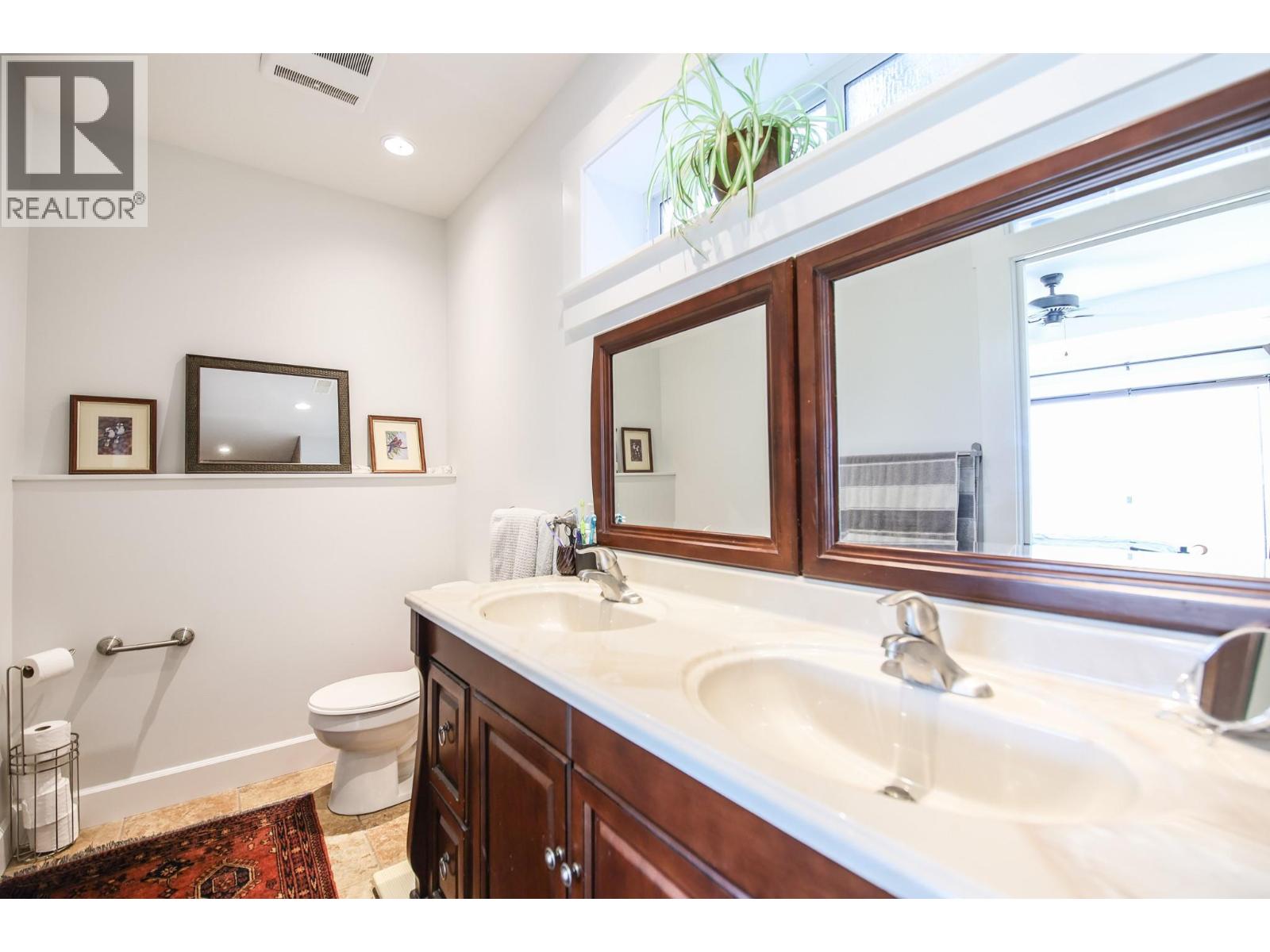 4004 39th Street, Osoyoos, British Columbia  V0H 1V6 - Photo 28 - 10381632