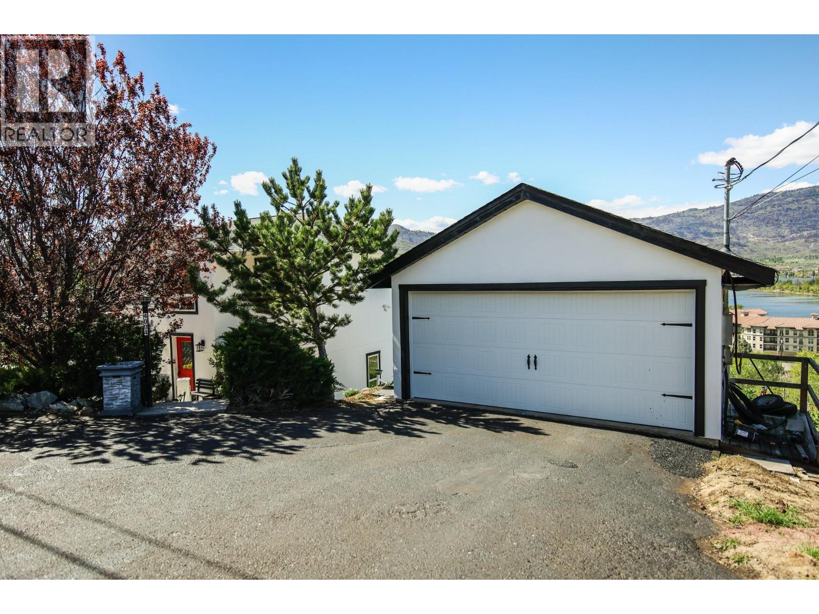 4004 39th Street, Osoyoos, British Columbia  V0H 1V6 - Photo 37 - 10381632