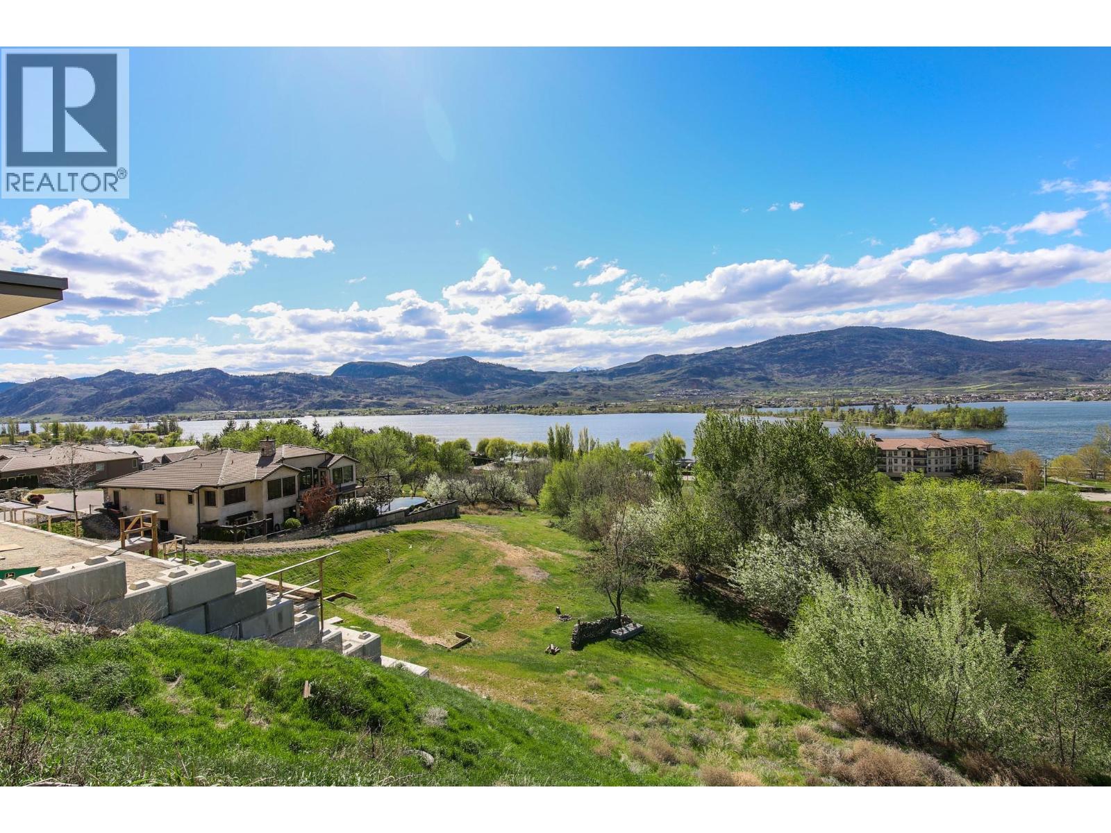 4004 39th Street, Osoyoos, British Columbia  V0H 1V6 - Photo 5 - 10381632