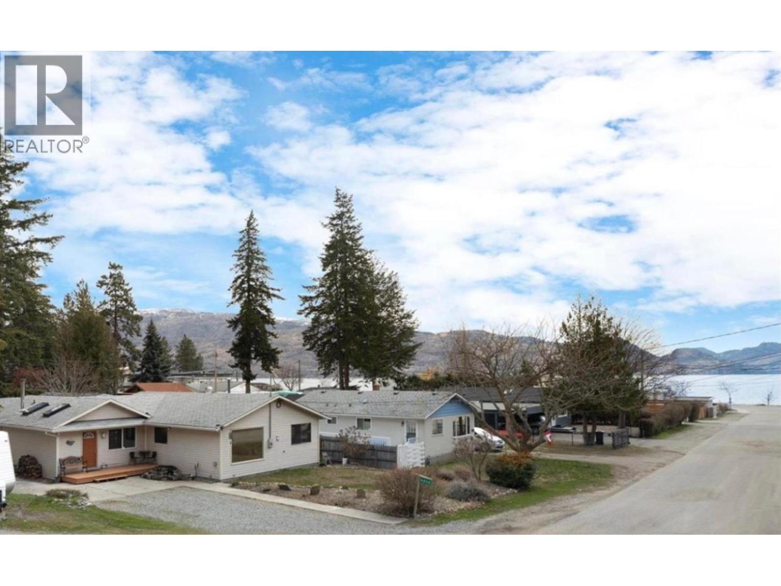4311 11th Street, Peachland, British Columbia  V0H 1X6 - Photo 1 - 10381460