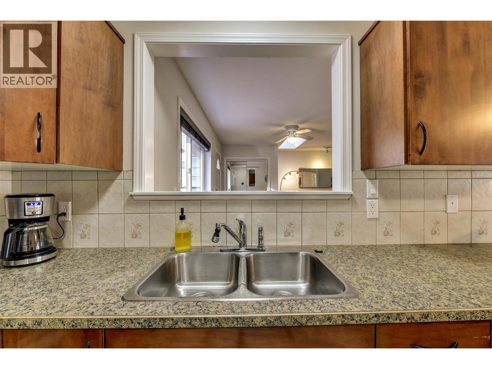 4311 11th Street, Peachland, British Columbia  V0H 1X6 - Photo 17 - 10381460