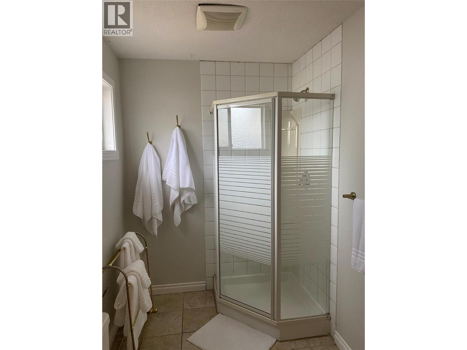 4311 11th Street, Peachland, British Columbia  V0H 1X6 - Photo 42 - 10381460