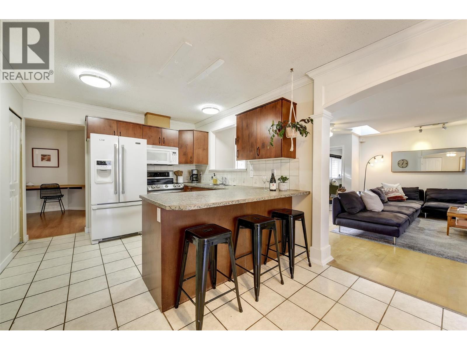 4311 11th Street, Peachland, British Columbia  V0H 1X6 - Photo 8 - 10381460