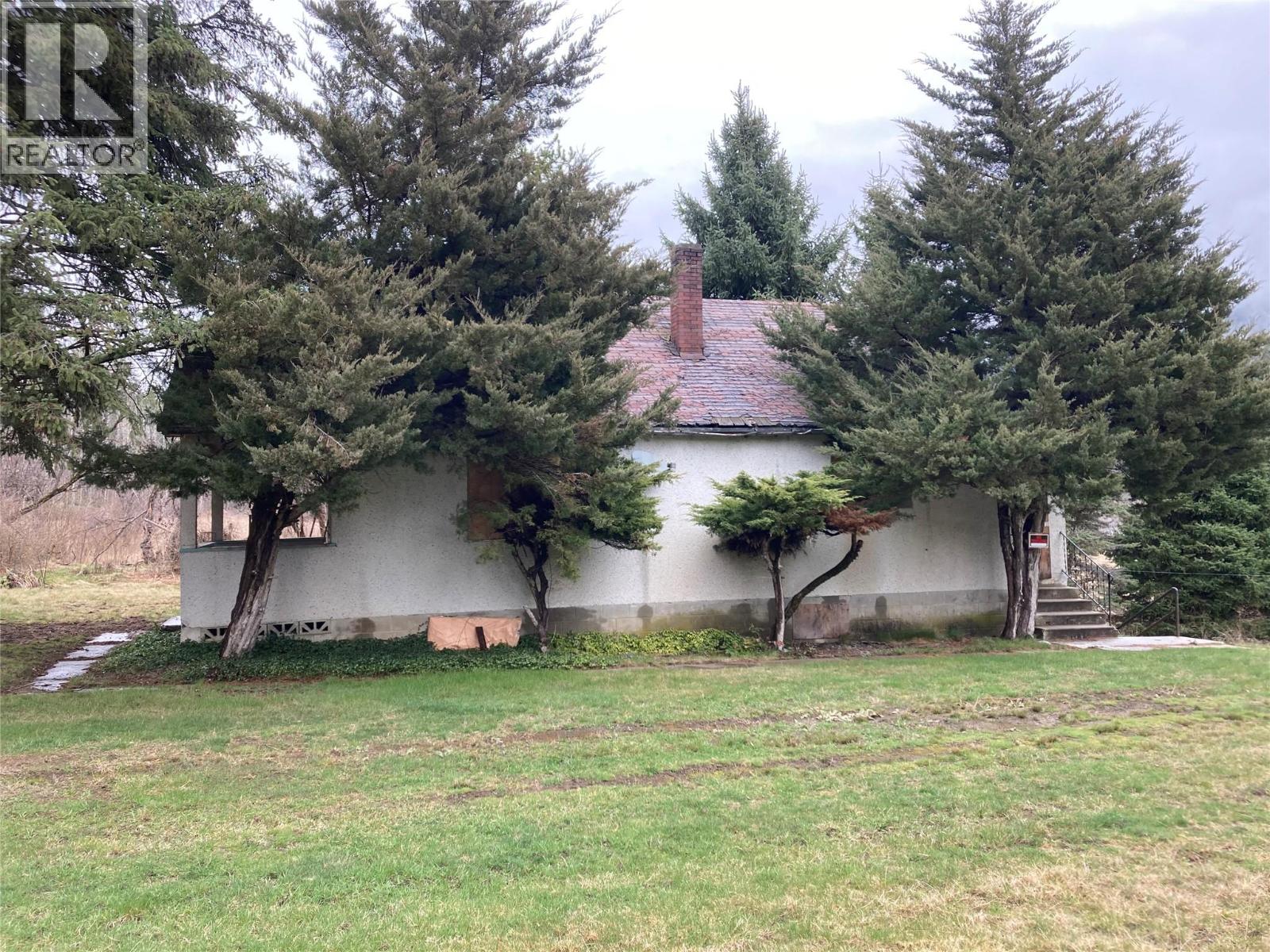 1864 Highway 3a, Castlegar, British Columbia  V1N 4N7 - Photo 33 - 10381286