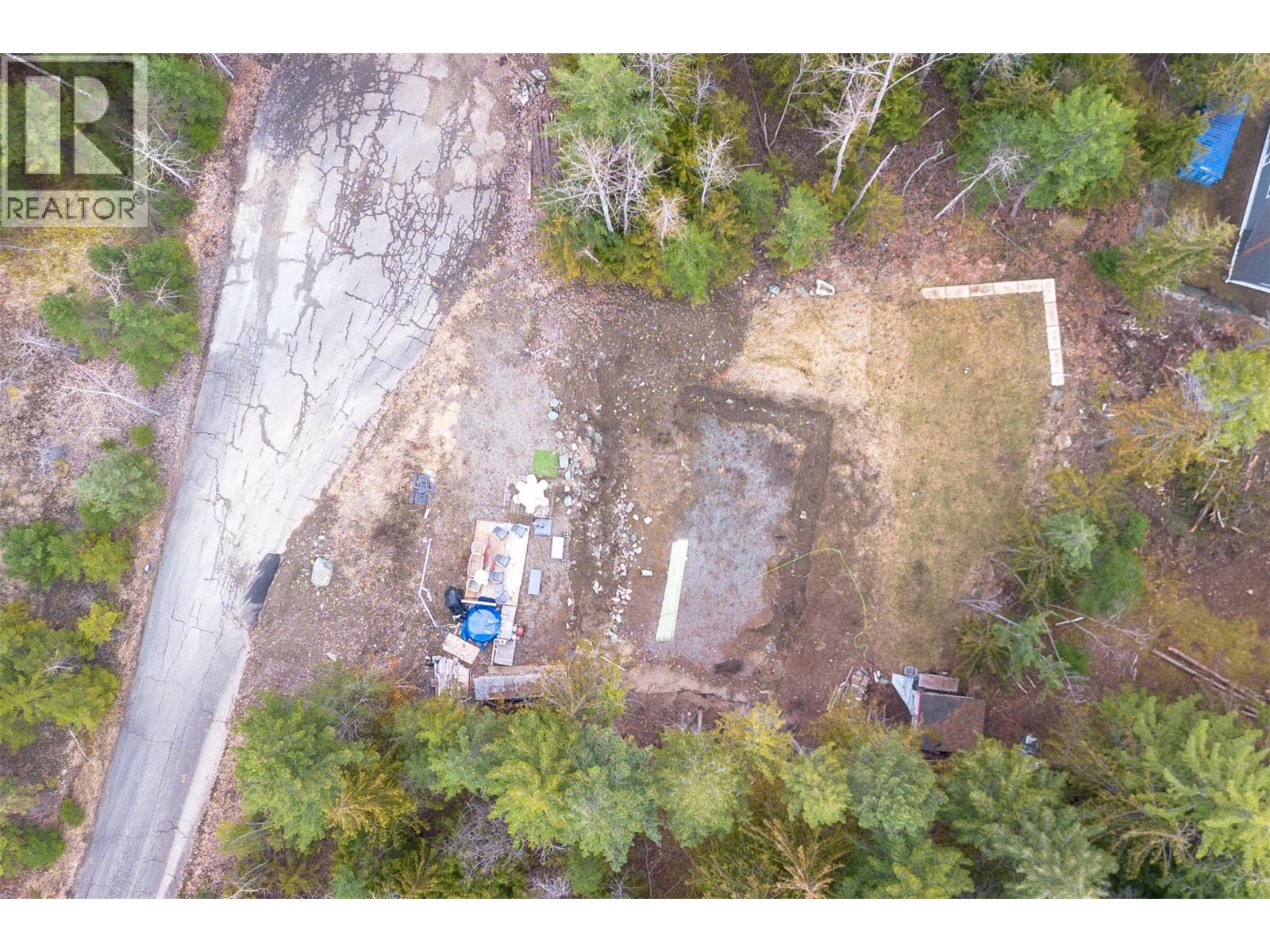 2569 Lark Road Lot# 41, Anglemont, British Columbia  V0E 1M8 - Photo 12 - 10378975