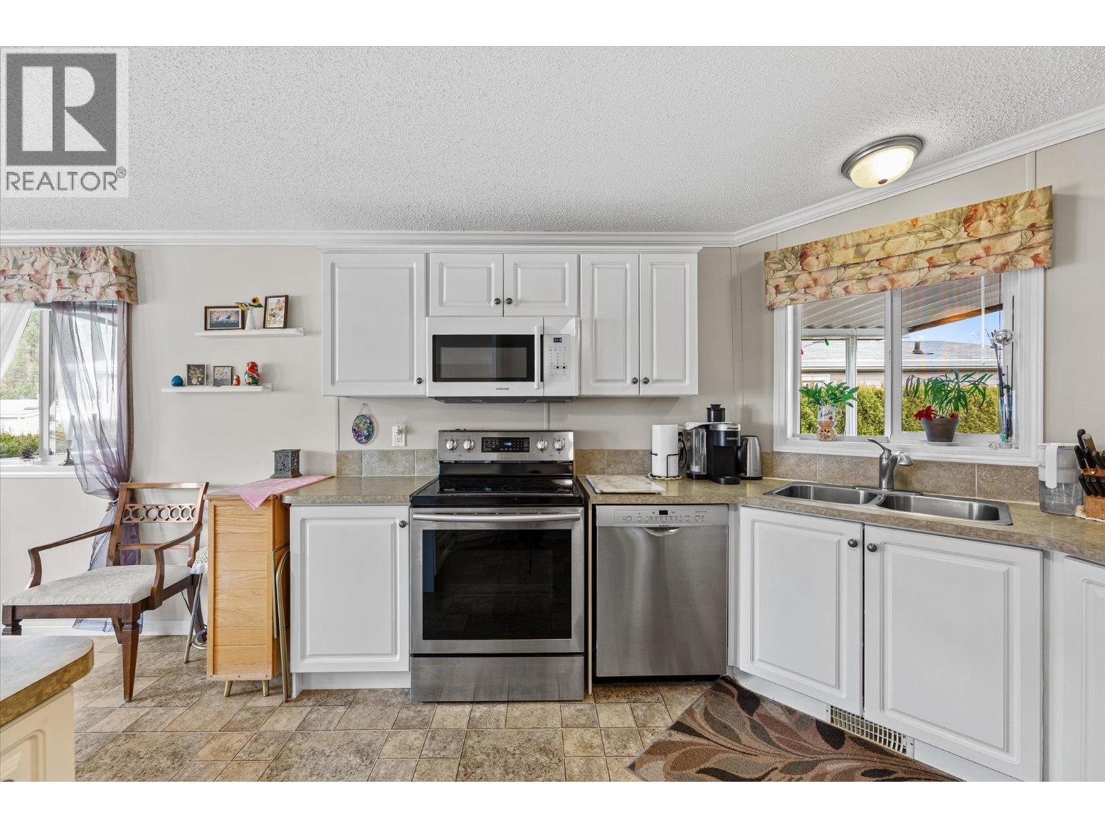 610 Katherine Road Unit# 48, West Kelowna, British Columbia  V1Z 3G2 - Photo 5 - 10379272