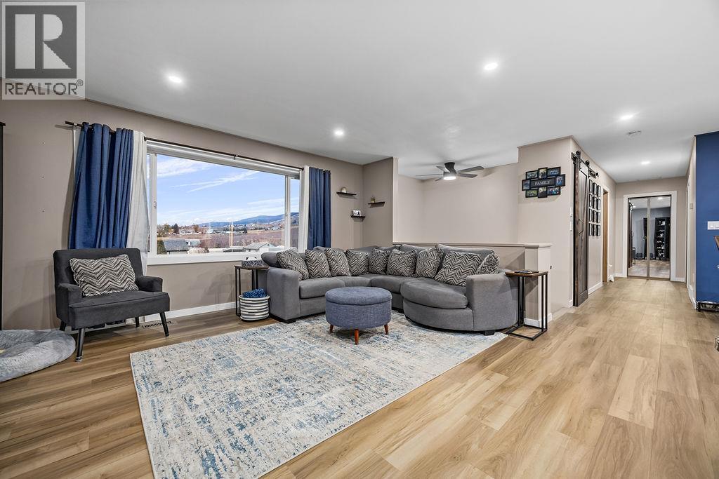 5348 Norquay Road, Vernon, British Columbia  V1B 3K7 - Photo 11 - 10381865