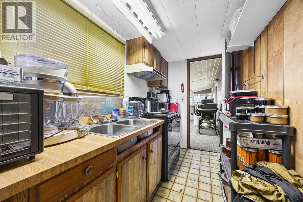 5348 Norquay Road, Vernon, British Columbia  V1B 3K7 - Photo 35 - 10381865