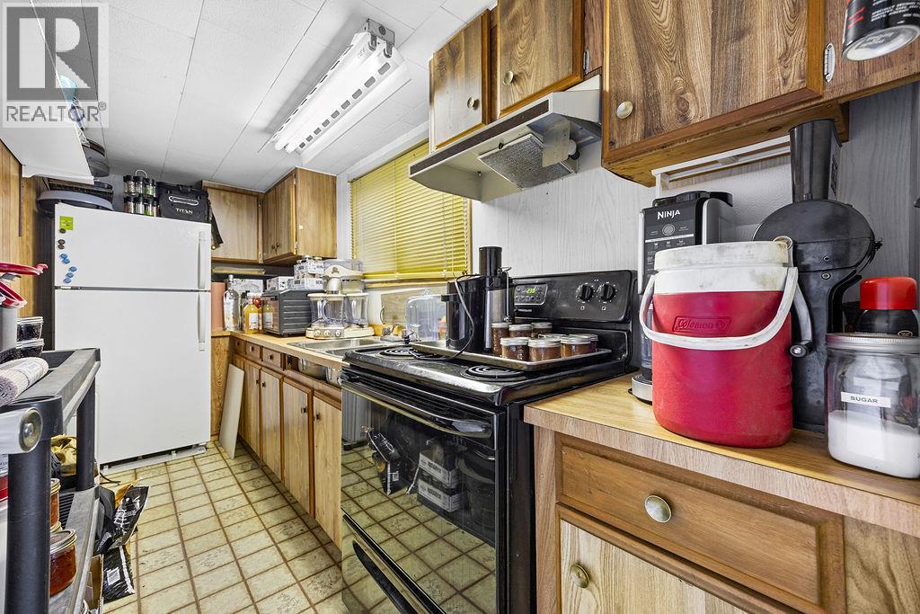 5348 Norquay Road, Vernon, British Columbia  V1B 3K7 - Photo 36 - 10381865