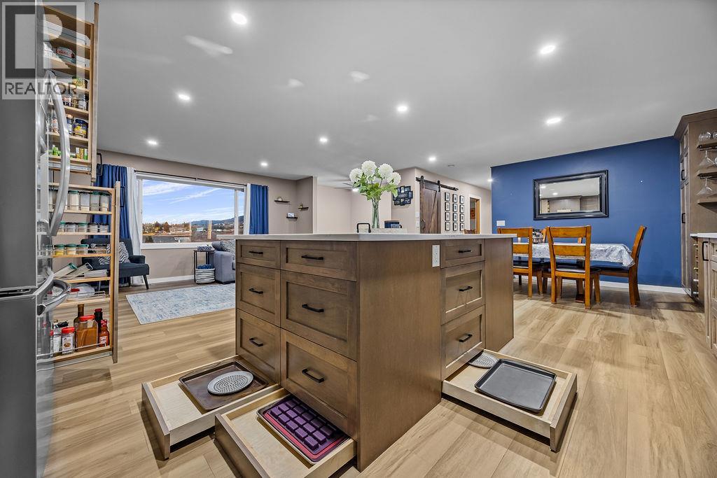 5348 Norquay Road, Vernon, British Columbia  V1B 3K7 - Photo 7 - 10381865