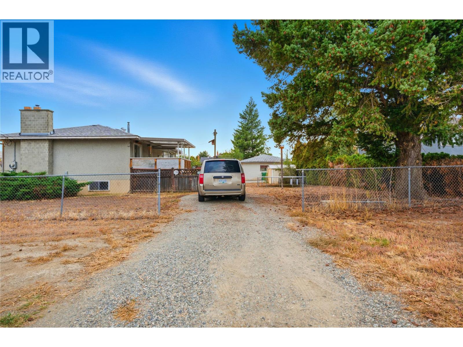 1838 Fleetwood Avenue, Kamloops, British Columbia  V2B 4S1 - Photo 5 - 10381863