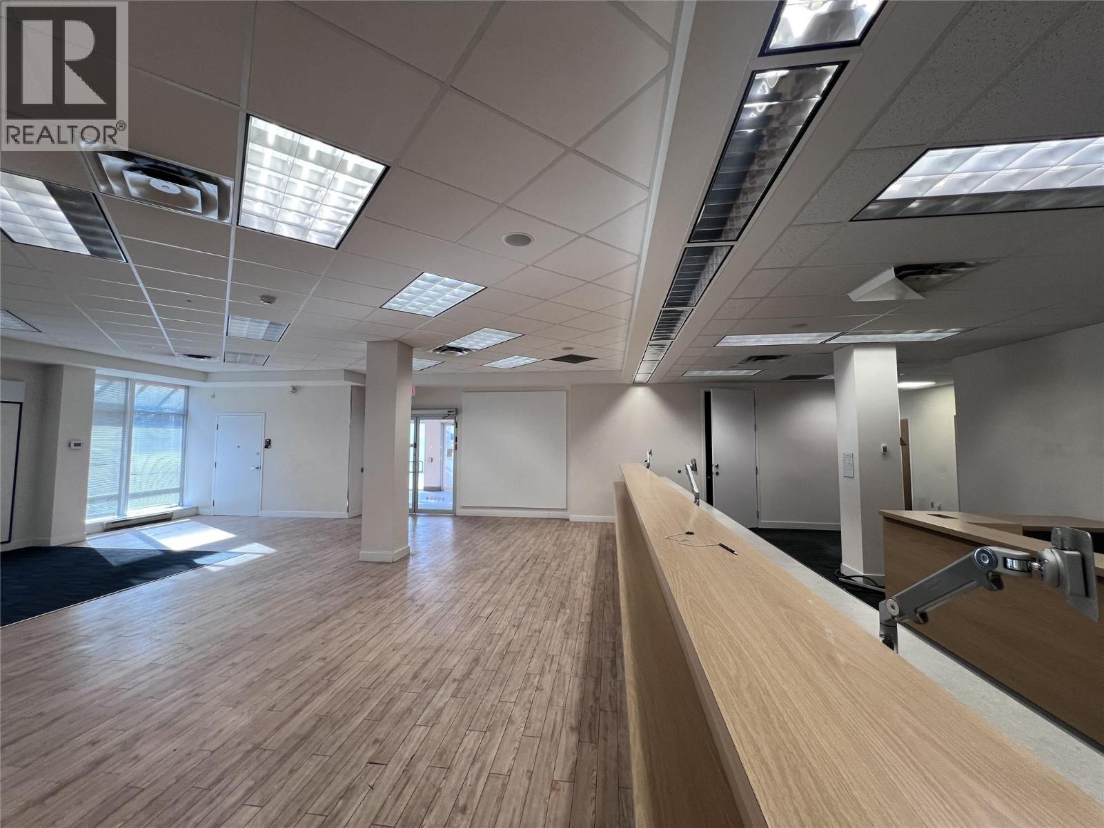 384 Bernard Avenue, Kelowna, British Columbia  V1Y 6N5 - Photo 4 - 10381726