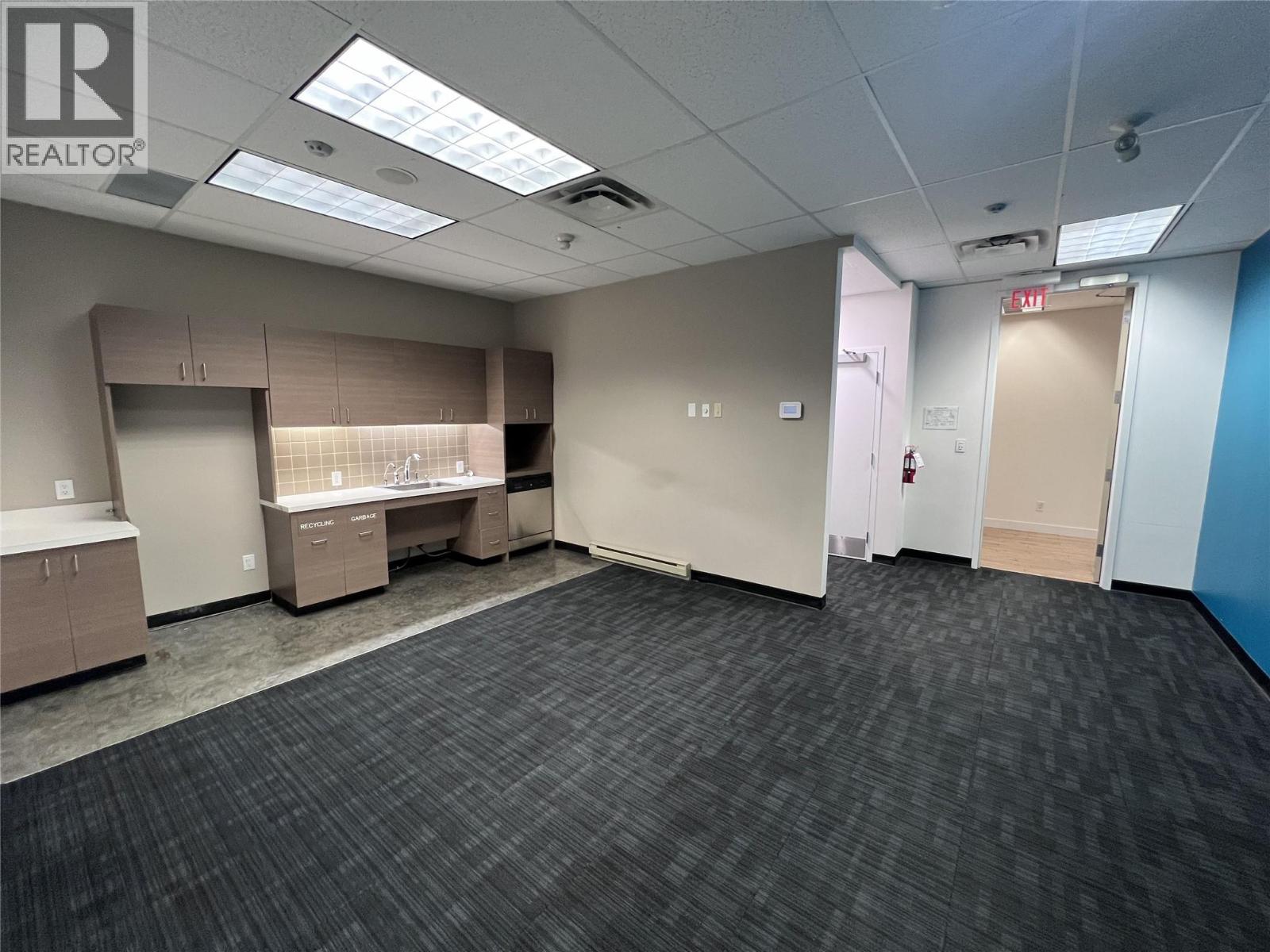 384 Bernard Avenue, Kelowna, British Columbia  V1Y 6N5 - Photo 8 - 10381726