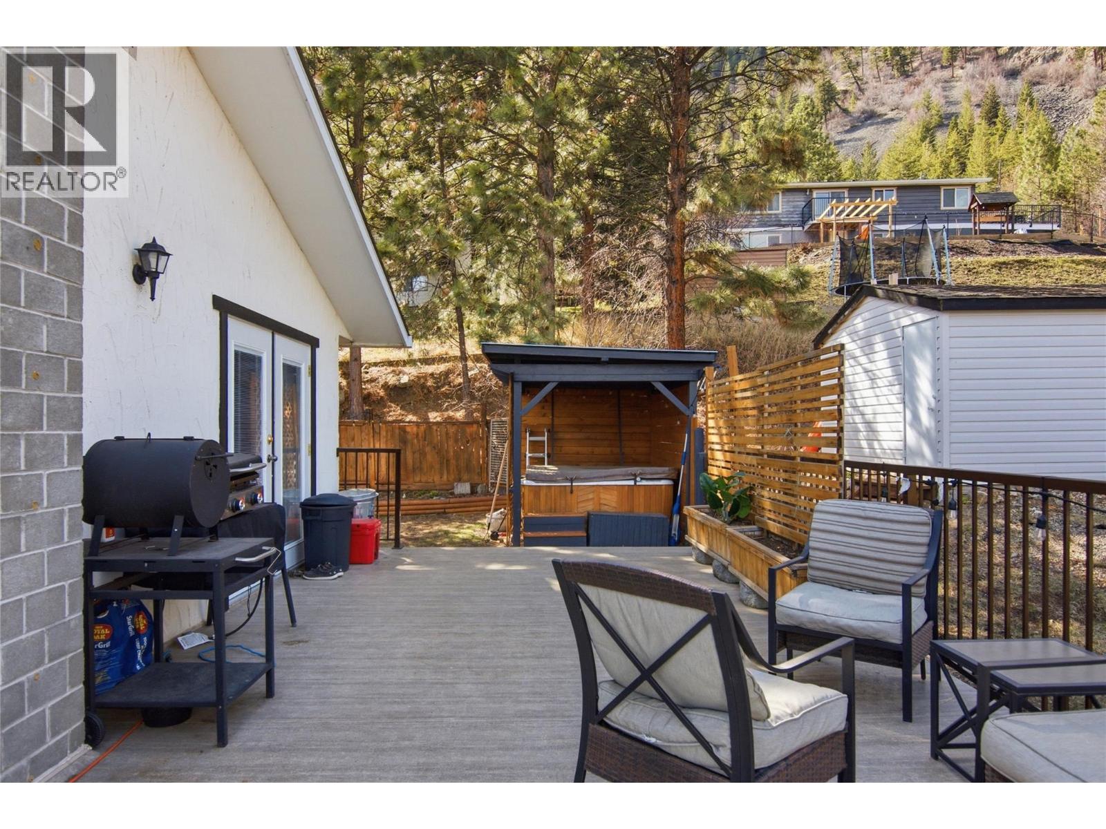 5367 Sunrise Drive, Kamloops, British Columbia  V2C 5H4 - Photo 12 - 10381708