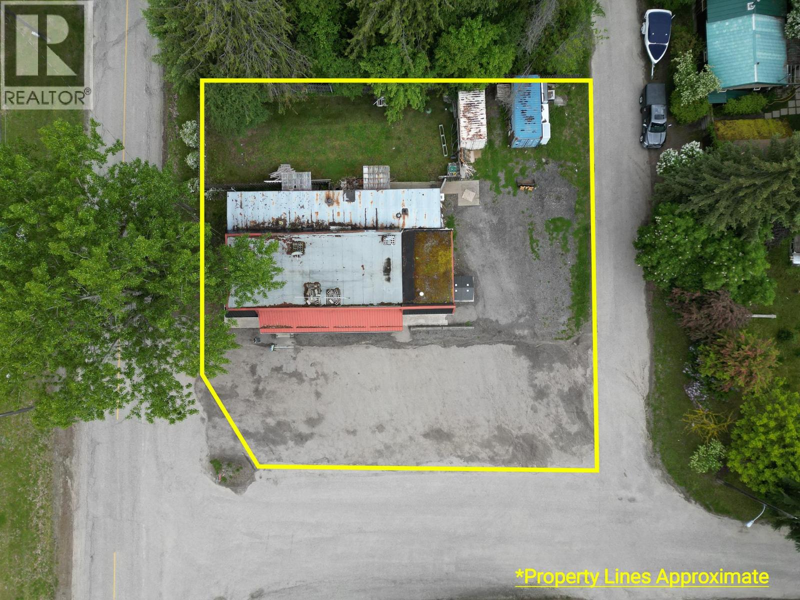 1504 Eastman Avenue, Riondel, British Columbia  V0B 2P0 - Photo 3 - 10381896