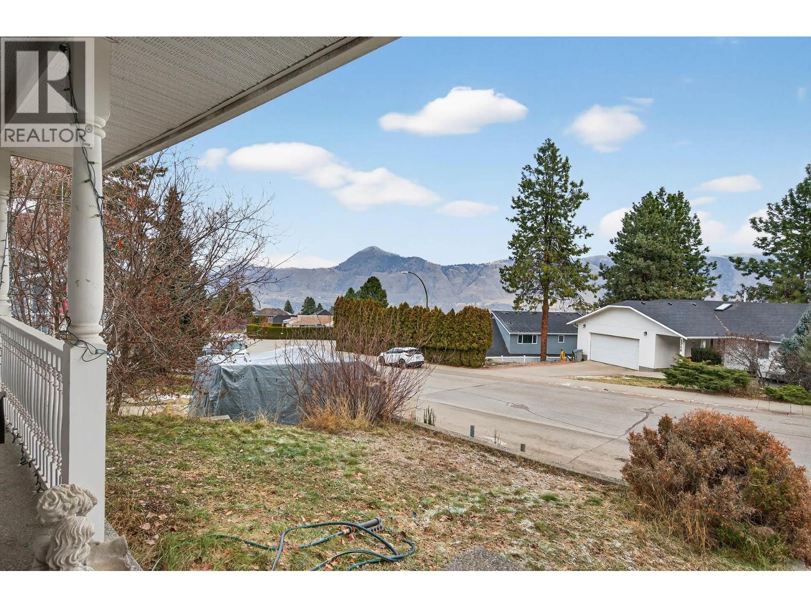 1725 Coldwater Drive, Kamloops, British Columbia  V2E 2R3 - Photo 2 - 10381810