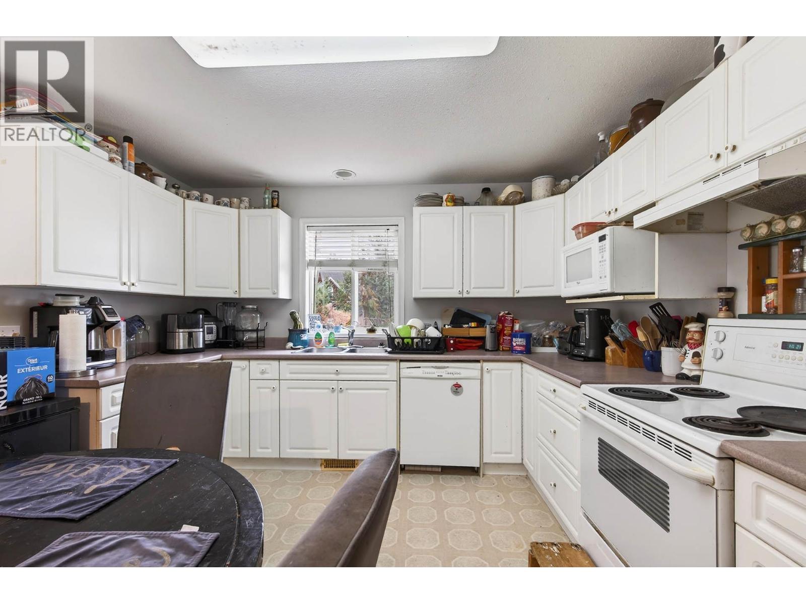 1725 Coldwater Drive, Kamloops, British Columbia  V2E 2R3 - Photo 7 - 10381810