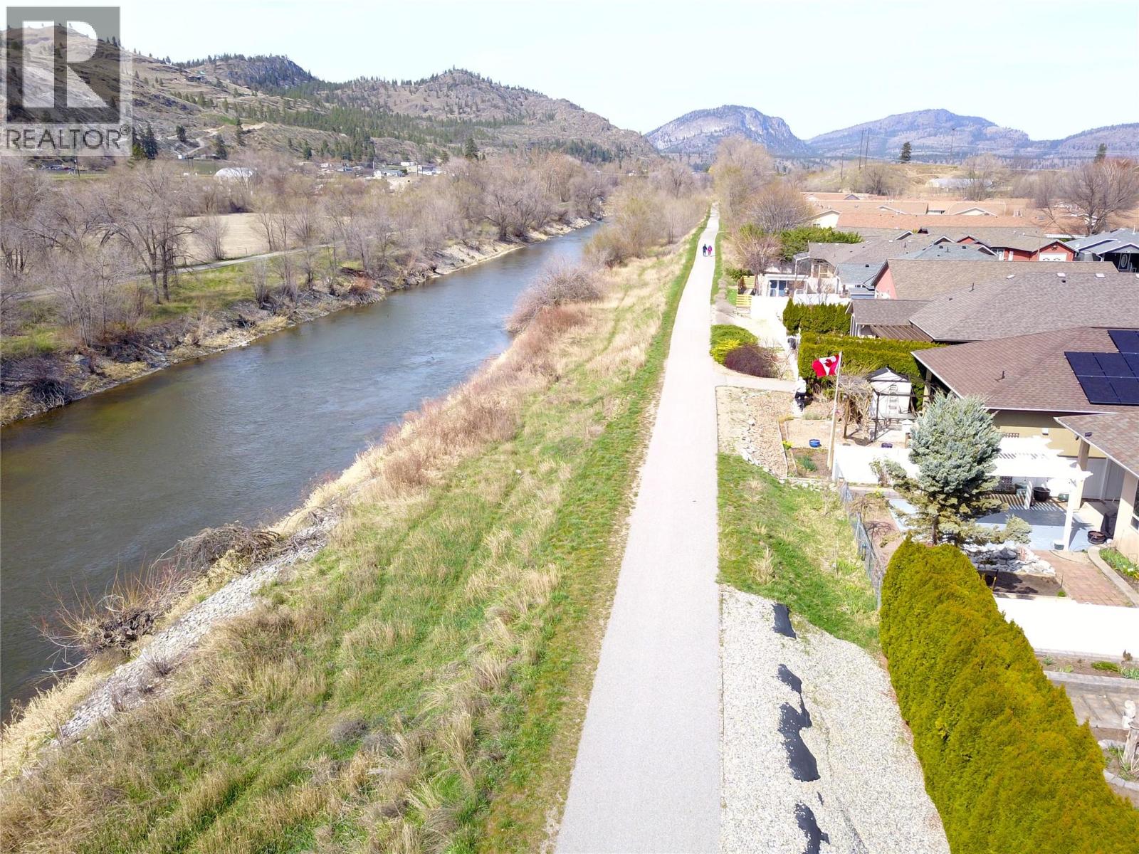 162 Willows Place, Oliver, British Columbia  V0H 1T4 - Photo 2 - 10381774