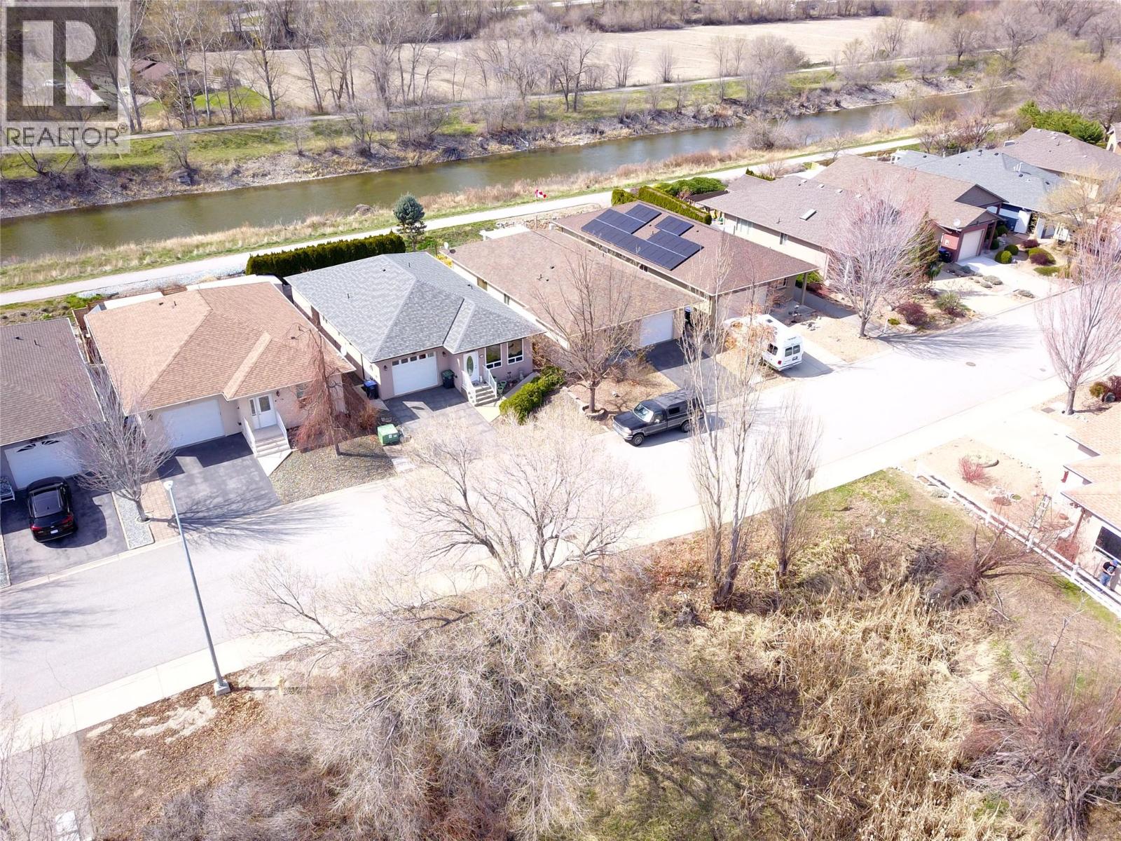 162 Willows Place, Oliver, British Columbia  V0H 1T4 - Photo 4 - 10381774