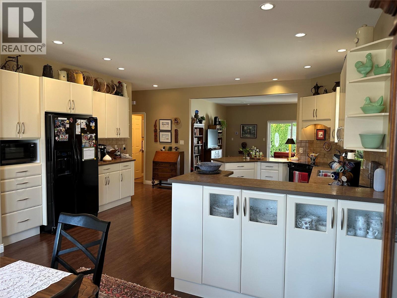 162 Willows Place, Oliver, British Columbia  V0H 1T4 - Photo 8 - 10381774