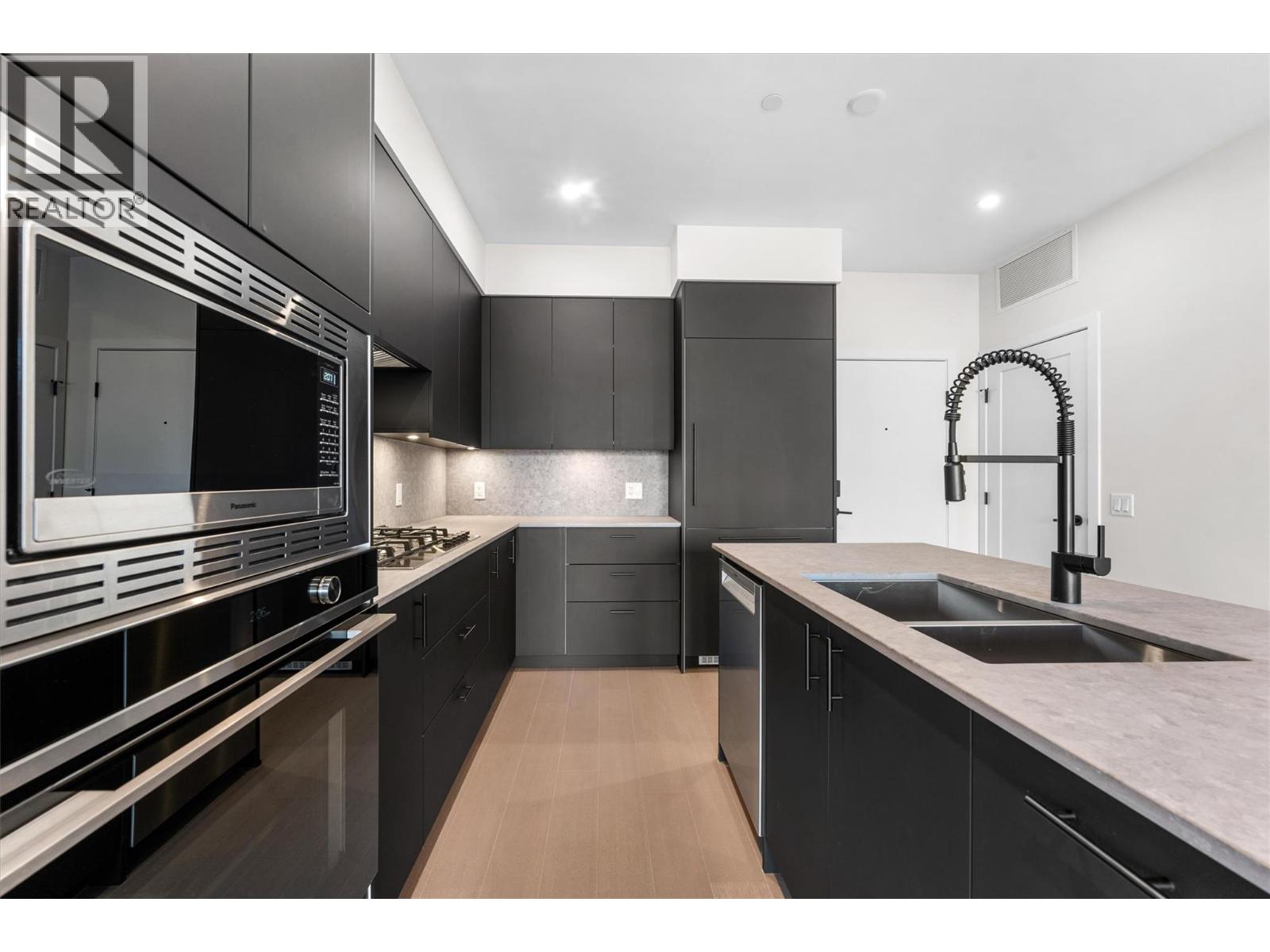 9654 Benchland Road Unit# 407, Lake Country, British Columbia  V4V 0A5 - Photo 10 - 10381698