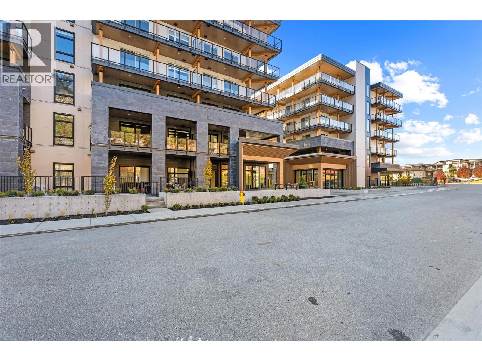 9654 Benchland Road Unit# 407, Lake Country, British Columbia  V4V 0A5 - Photo 3 - 10381698