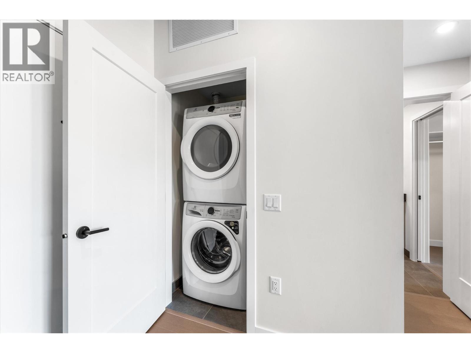 9654 Benchland Road Unit# 407, Lake Country, British Columbia  V4V 0A5 - Photo 33 - 10381698