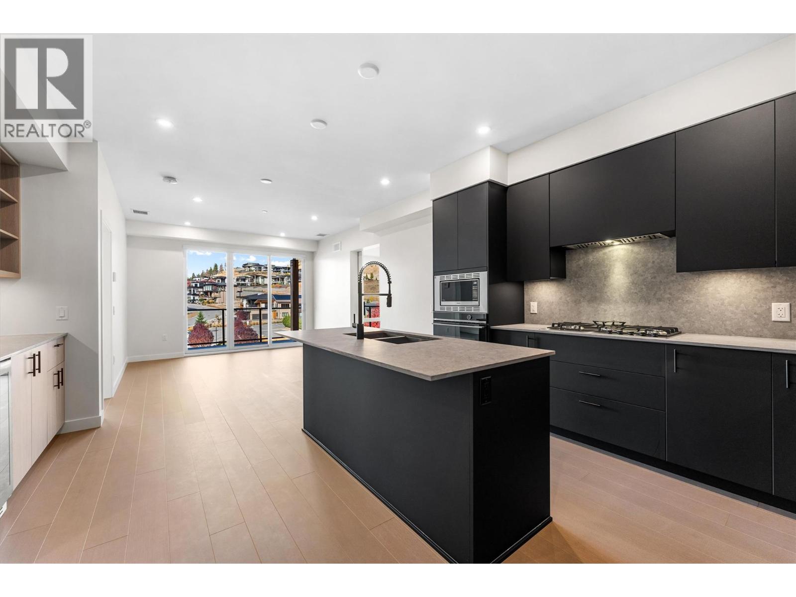 9654 Benchland Road Unit# 407, Lake Country, British Columbia  V4V 0A5 - Photo 6 - 10381698