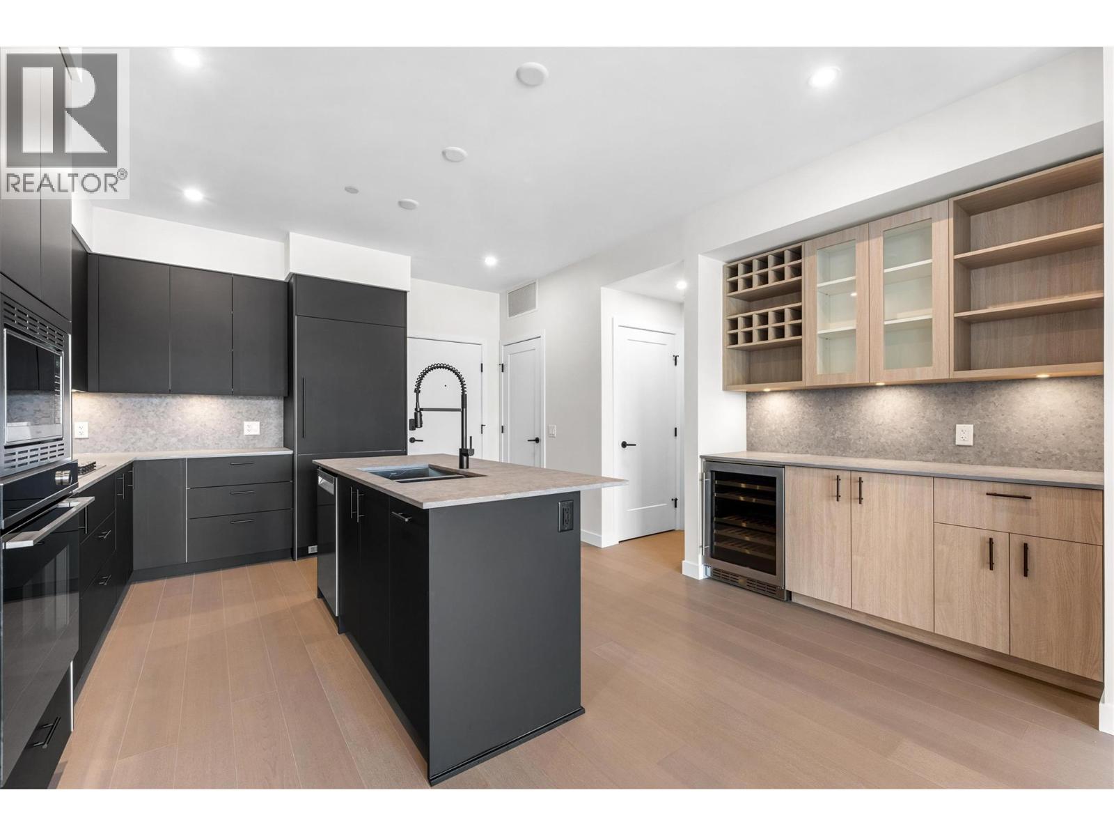 9654 Benchland Road Unit# 407, Lake Country, British Columbia  V4V 0A5 - Photo 8 - 10381698