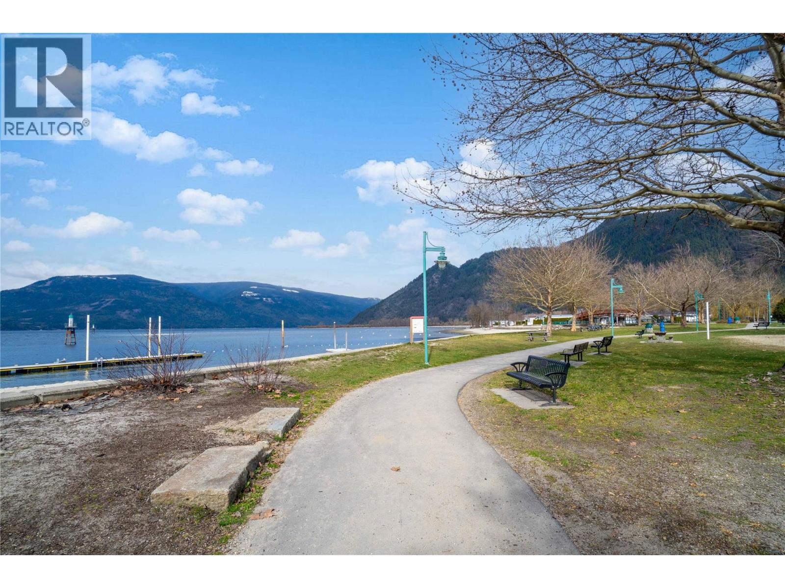 266 Sunset Drive, Sicamous, British Columbia  V0E 2V1 - Photo 11 - 10381684