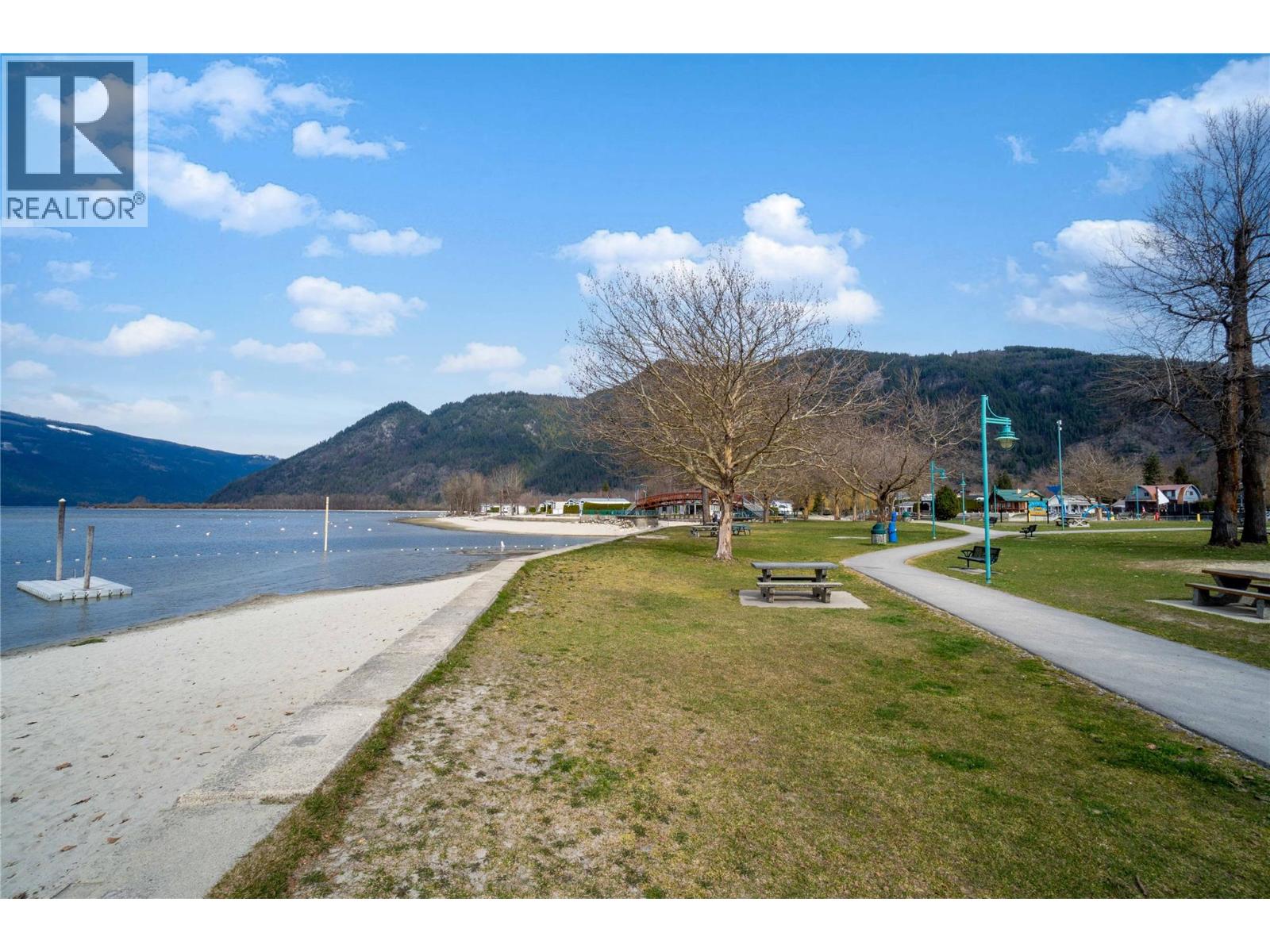 266 Sunset Drive, Sicamous, British Columbia  V0E 2V1 - Photo 16 - 10381684