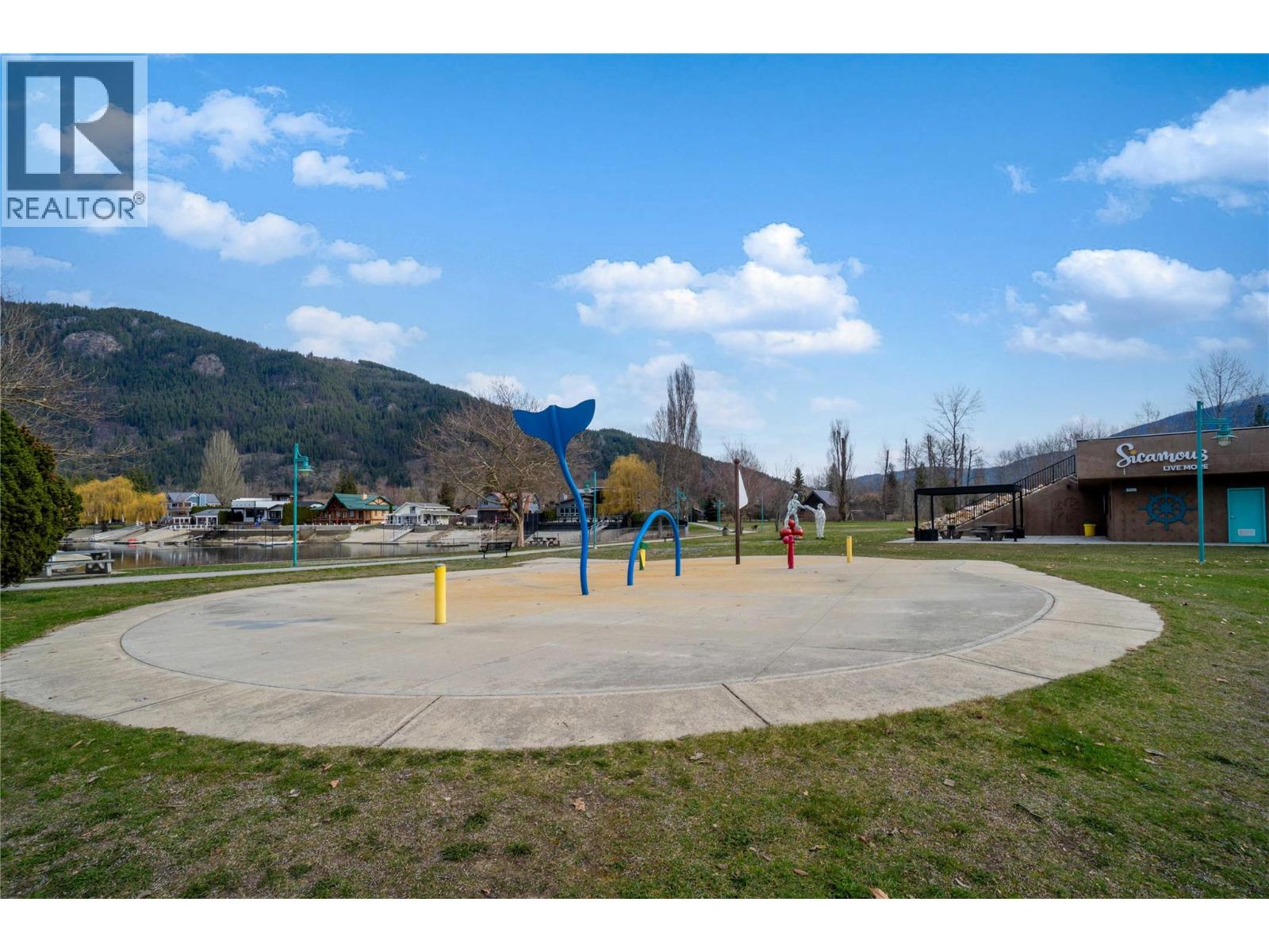 266 Sunset Drive, Sicamous, British Columbia  V0E 2V1 - Photo 19 - 10381684