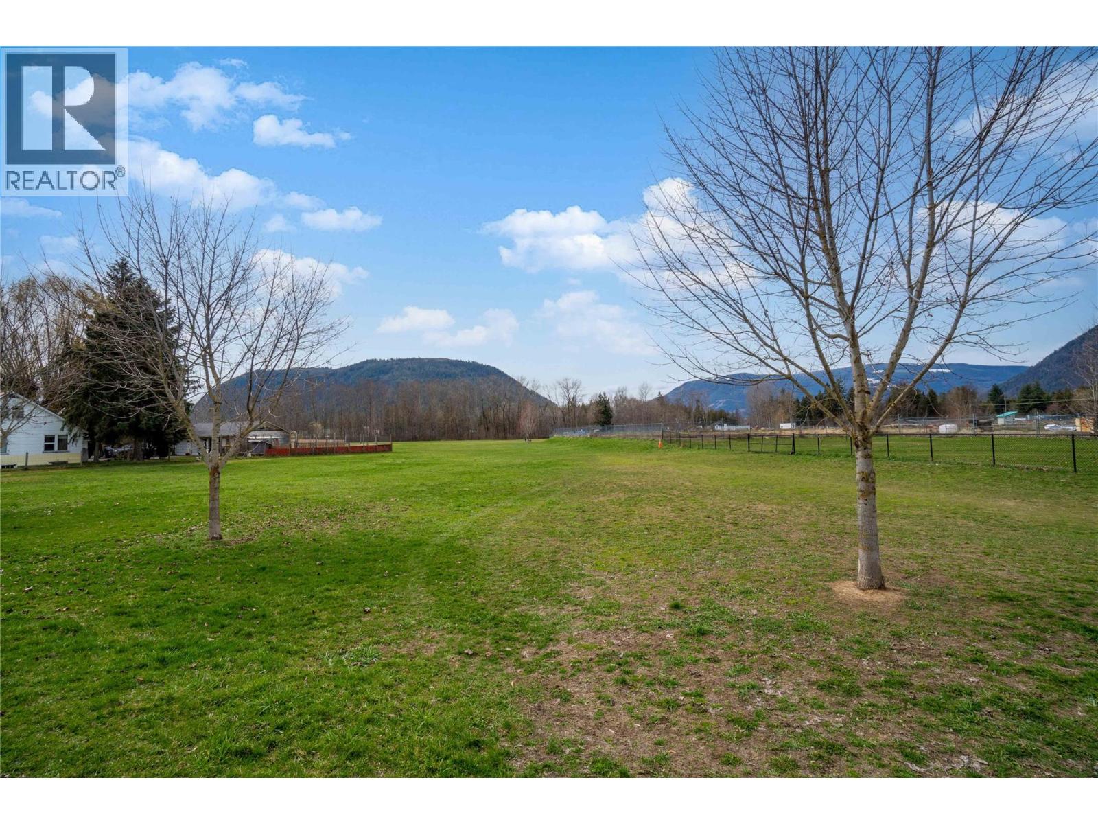 266 Sunset Drive, Sicamous, British Columbia  V0E 2V1 - Photo 42 - 10381684