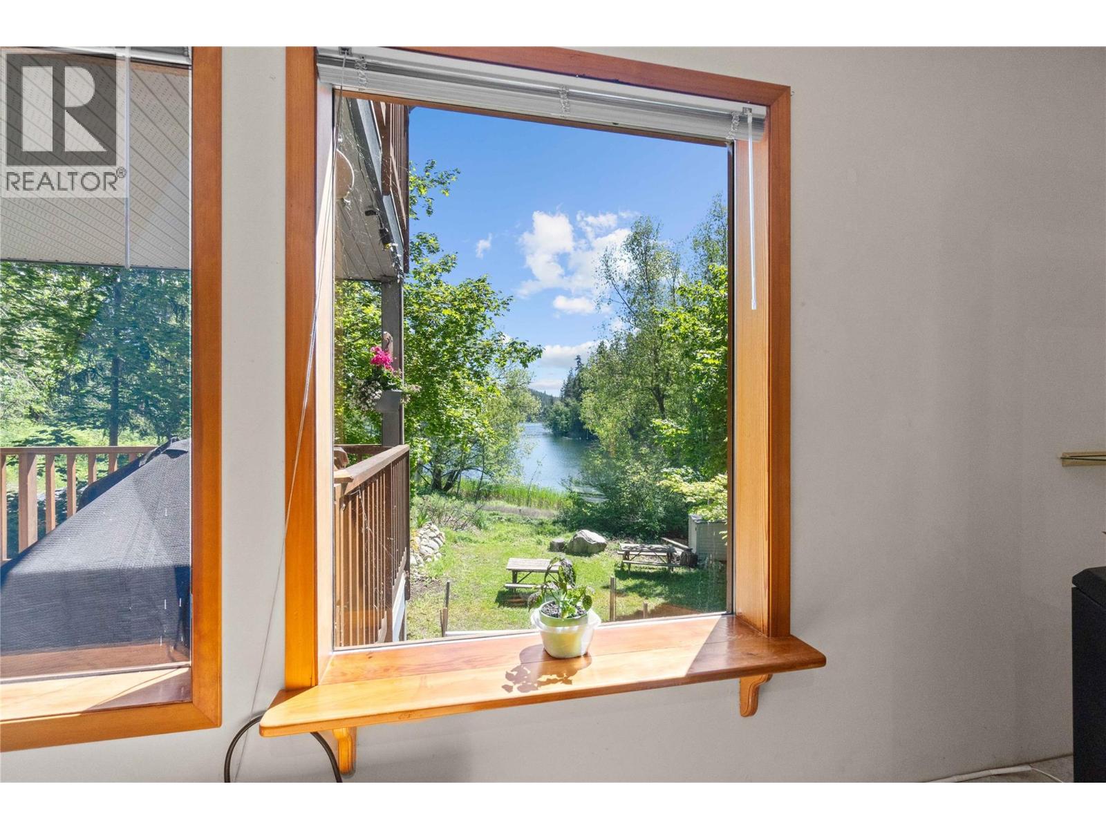 769 & 771 Gardom Lake Road, Enderby, British Columbia  V4Y 4H8 - Photo 15 - 10381644