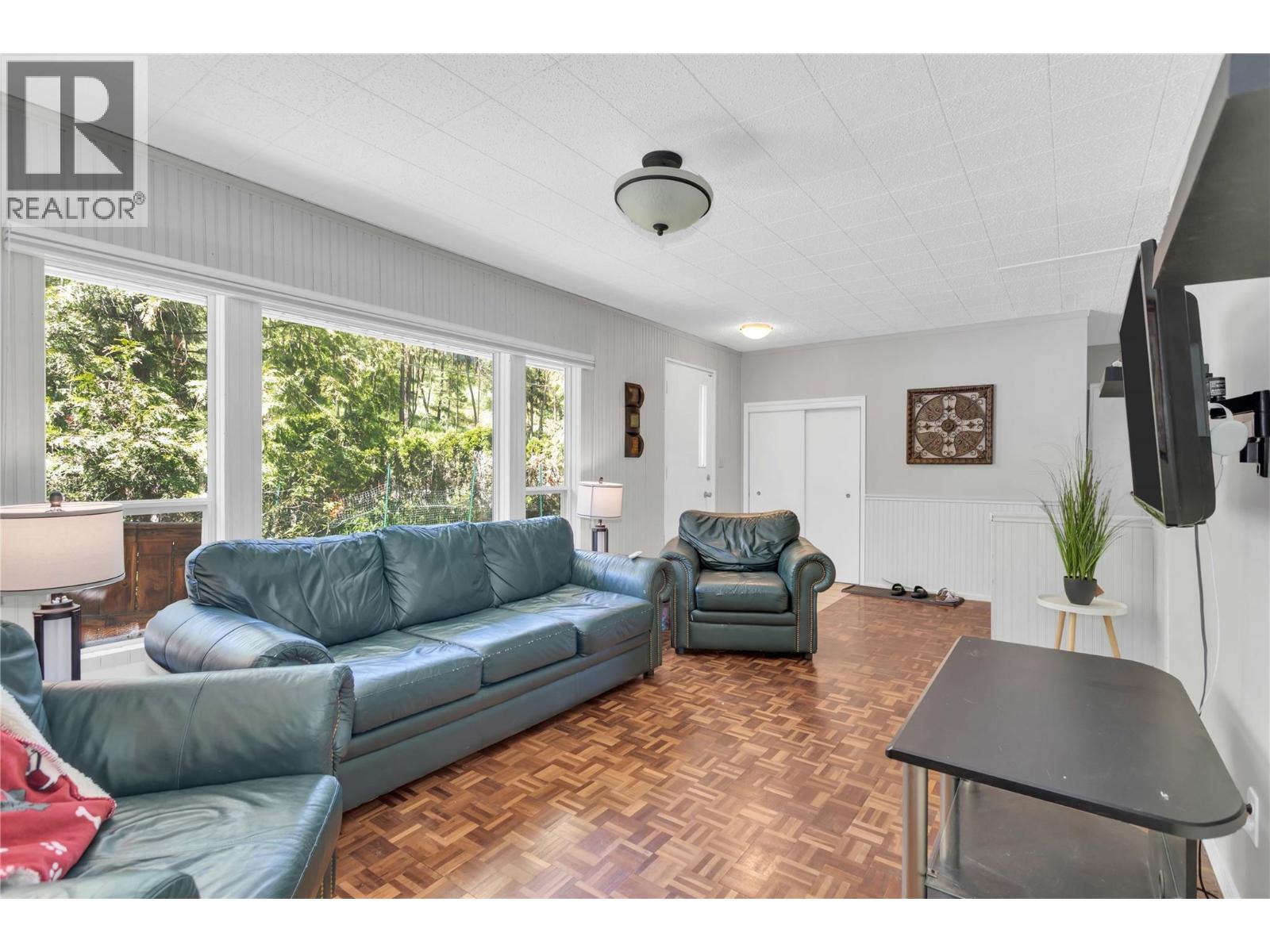 365 Clifton Road, Kelowna, British Columbia  V1V 1A4 - Photo 6 - 10380539