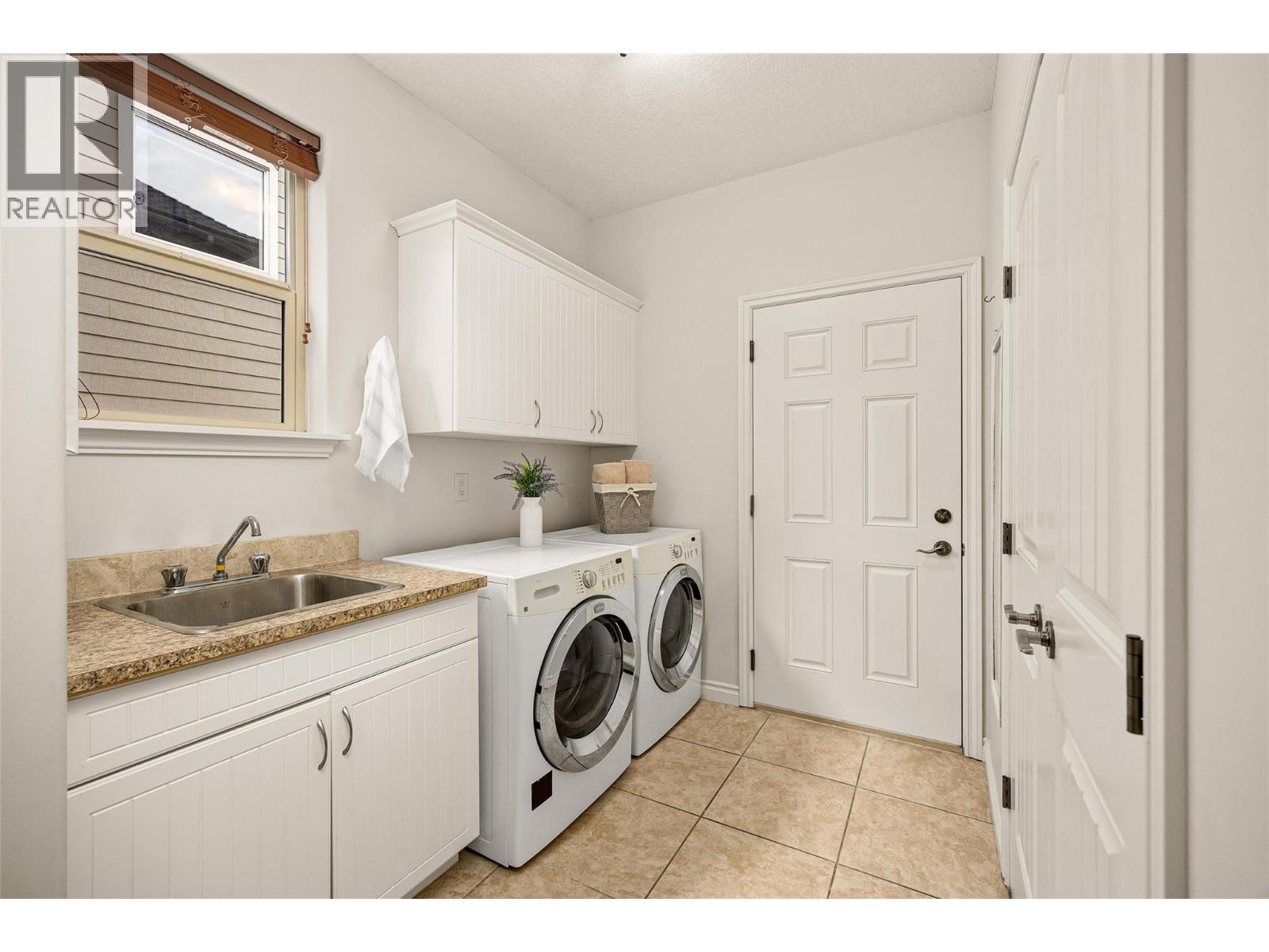 647 Peridot Place, Kelowna, British Columbia  V1W 5E7 - Photo 28 - 10377108