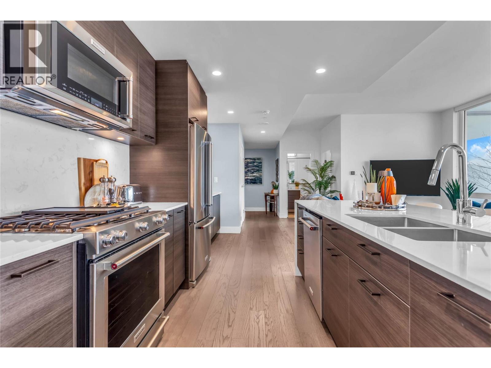 1181 Sunset Drive Unit# 2004, Kelowna, British Columbia  V1Y 0L4 - Photo 8 - 10381883