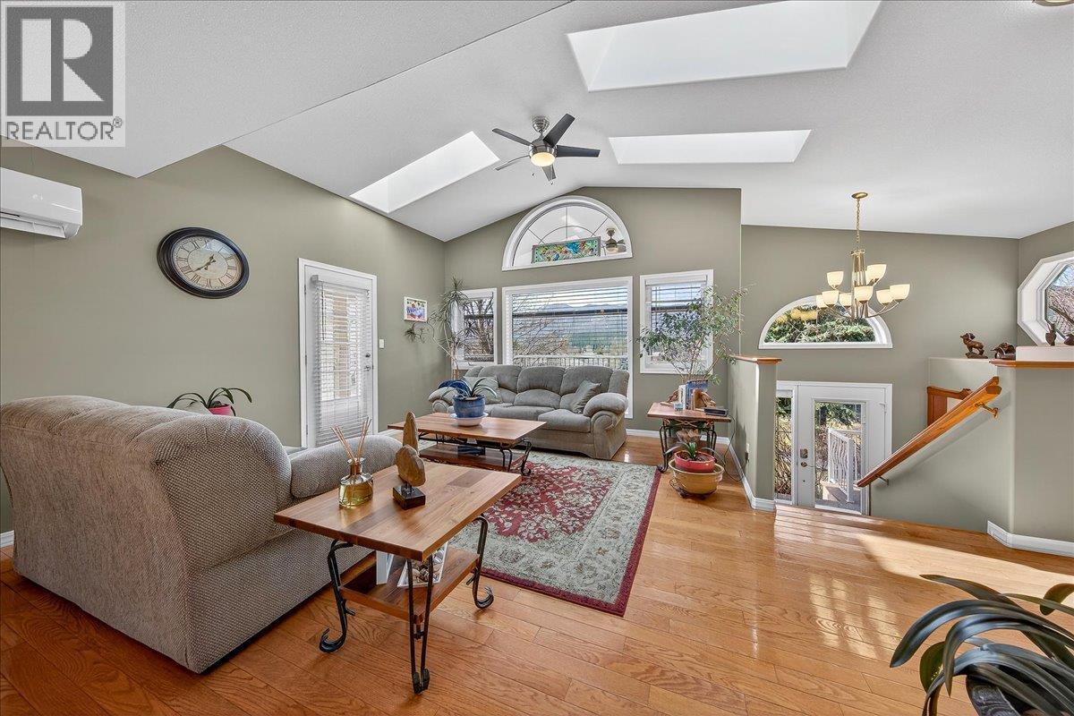 4885 Carnoustie Place, Fairmont Hot Springs, British Columbia  V0B 1L1 - Photo 10 - 10381509