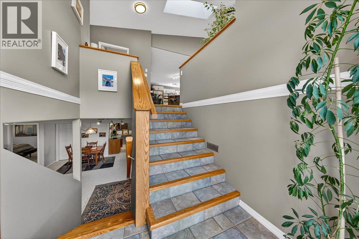 4885 Carnoustie Place, Fairmont Hot Springs, British Columbia  V0B 1L1 - Photo 6 - 10381509