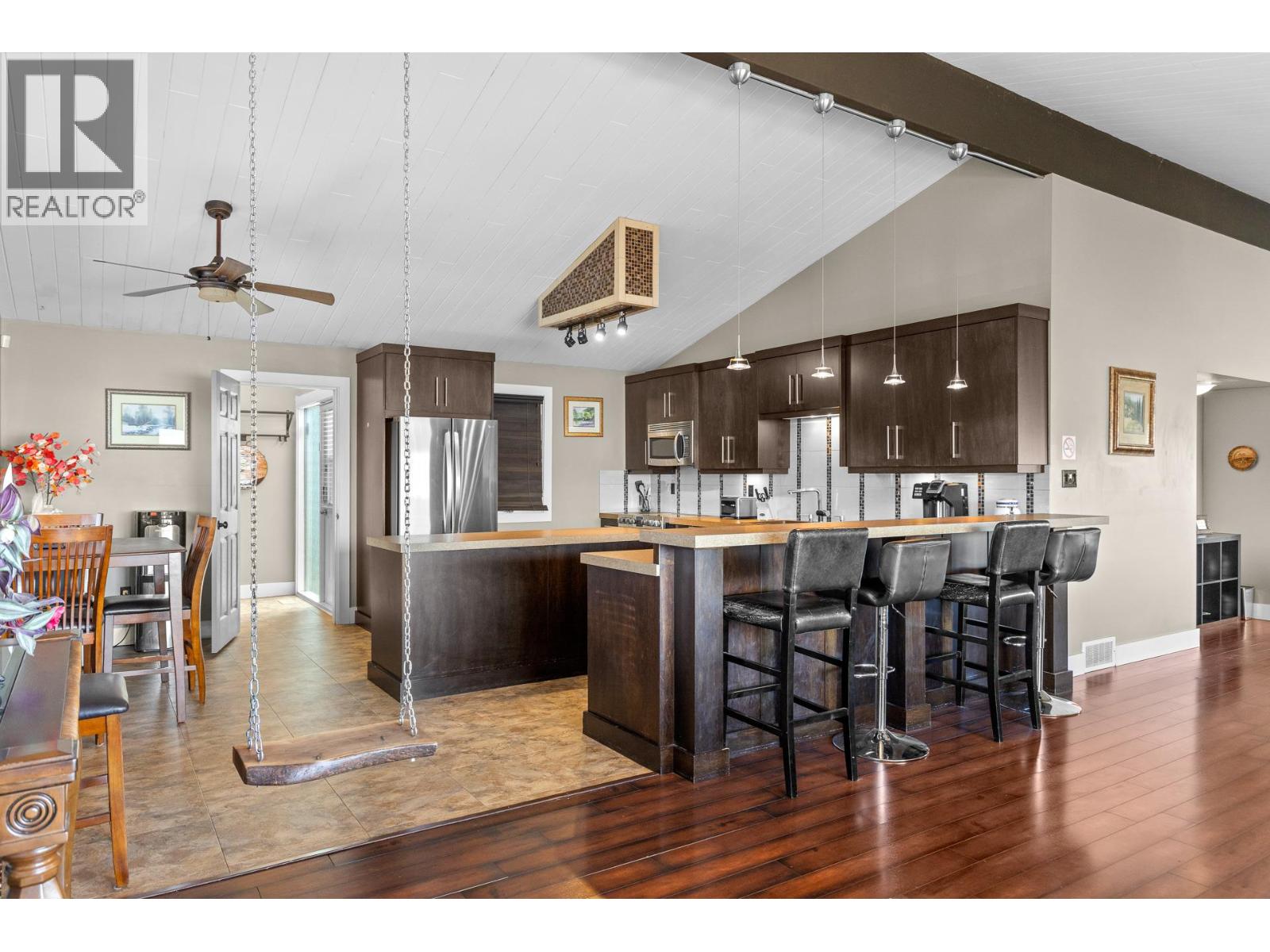 1084 Westside Road S, West Kelowna, British Columbia  V1Z 3S1 - Photo 11 - 10380624