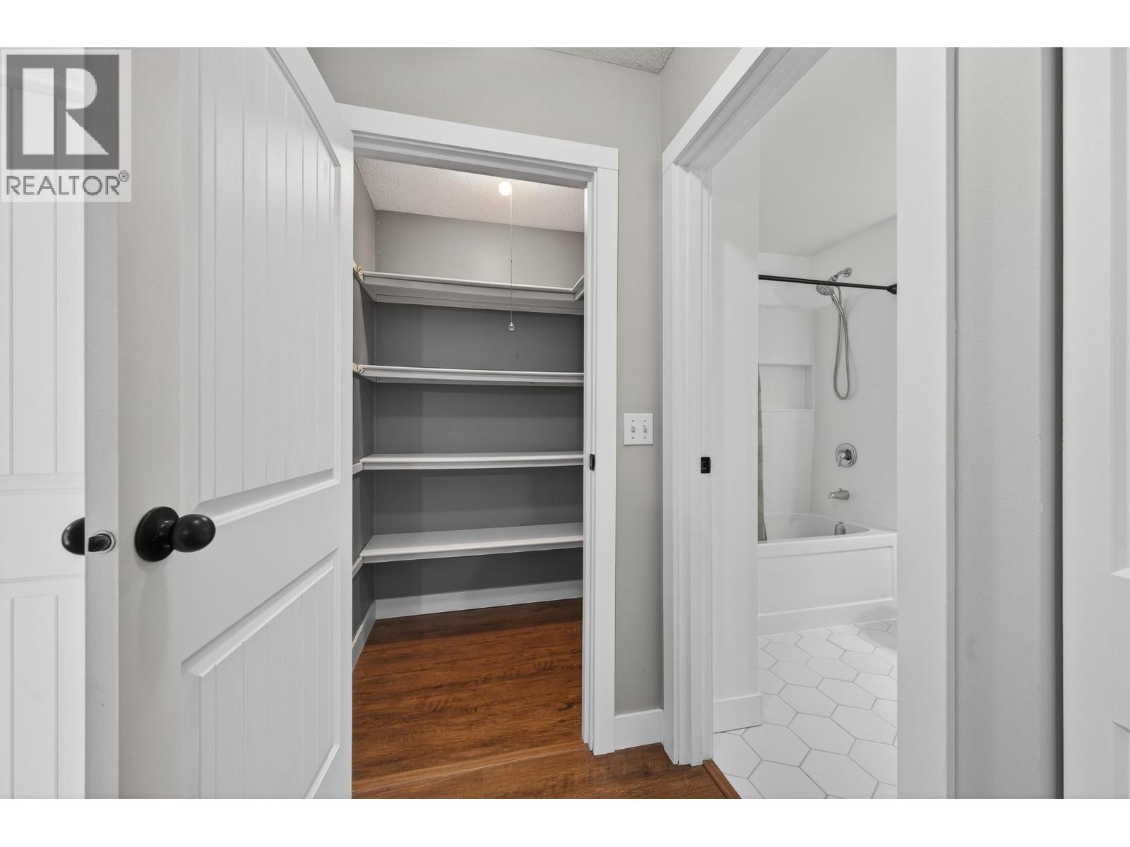 751 Grandview Terrace Unit# 306, Kamloops, British Columbia  V2C 6C9 - Photo 10 - 10381926