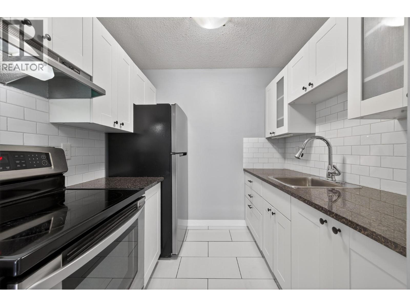 751 Grandview Terrace Unit# 306, Kamloops, British Columbia  V2C 6C9 - Photo 6 - 10381926