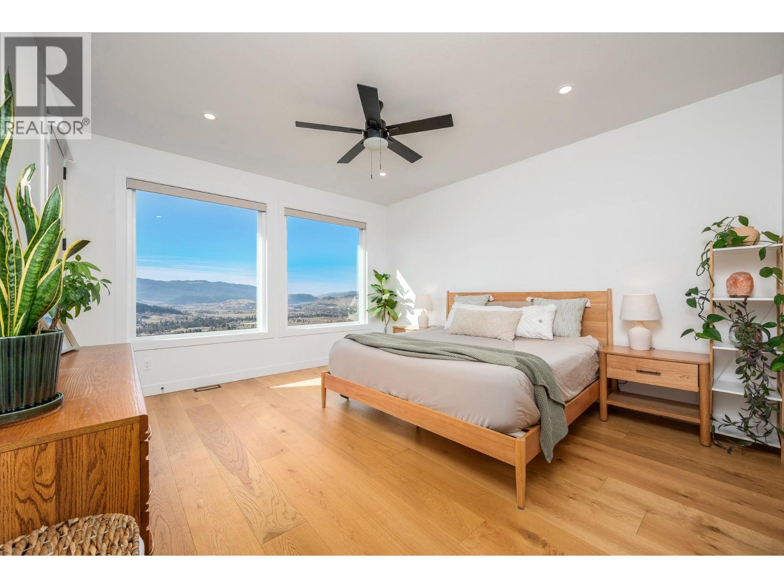 7155 Apex Drive, Vernon, British Columbia  V1B 4A3 - Photo 8 - 10381904