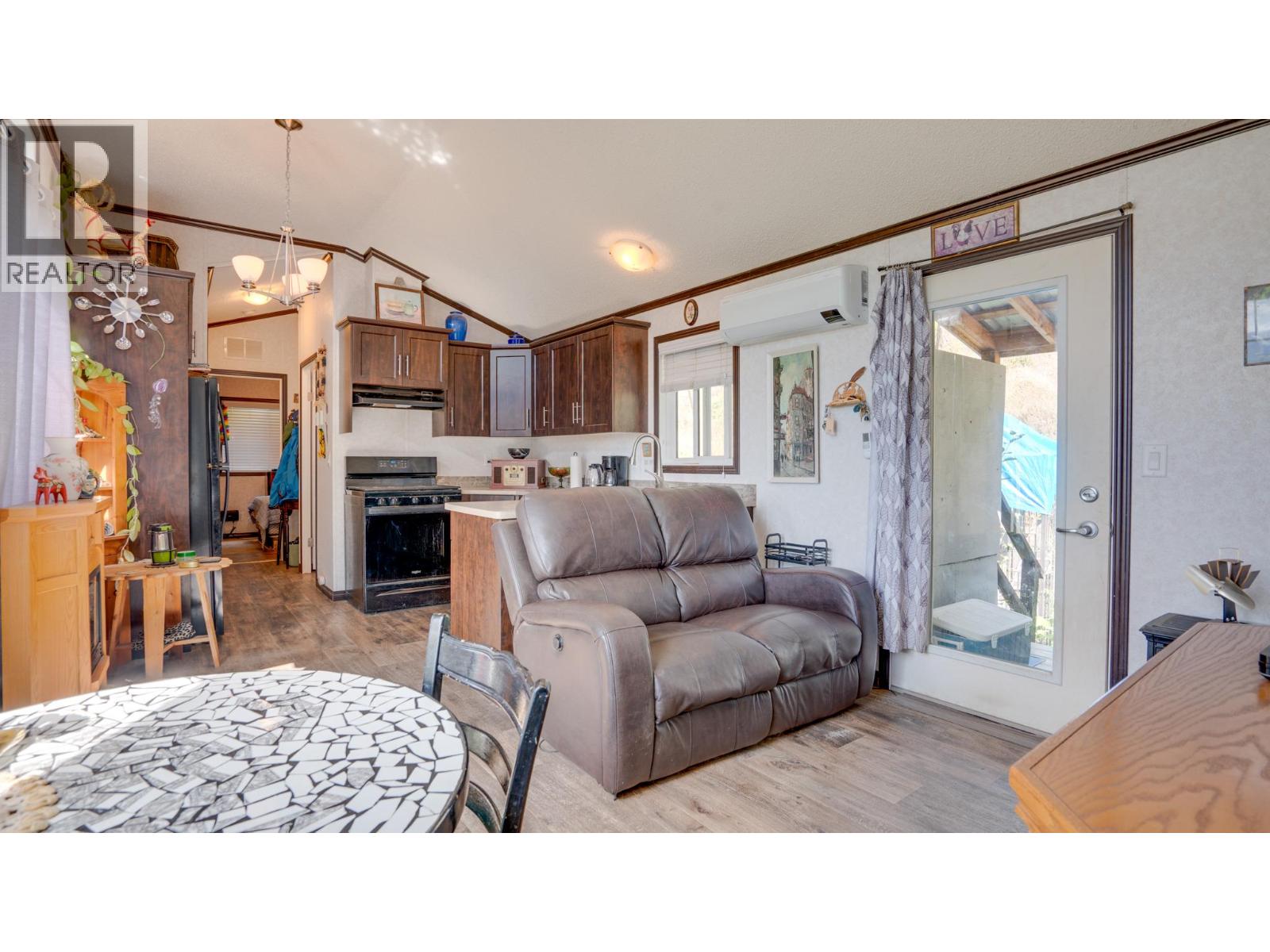 4050 White Lake Road, White Lake, British Columbia  V0E 2W0 - Photo 5 - 10381679