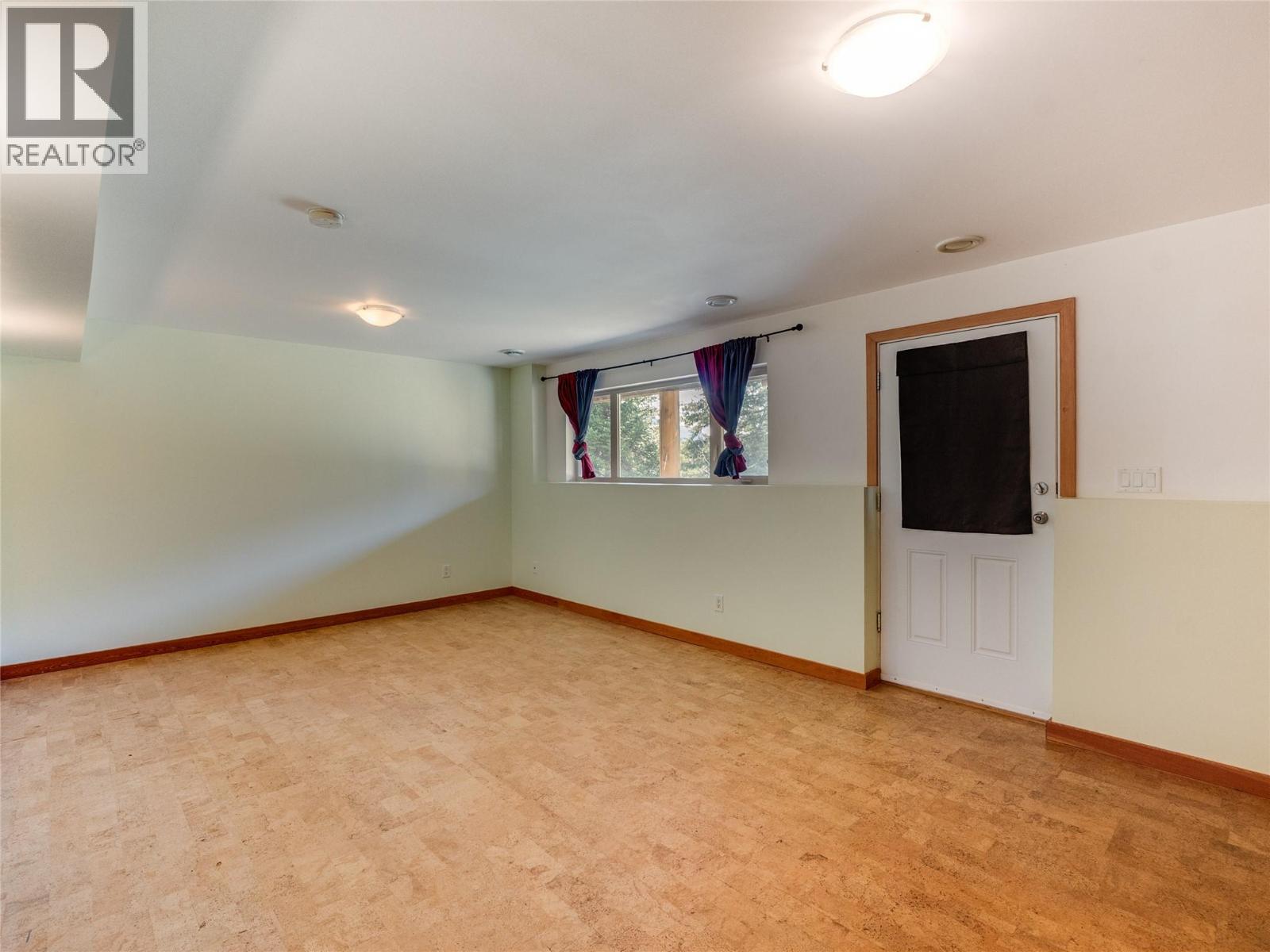 955 Cedar Brae Road, Castlegar, British Columbia  V1N 4R5 - Photo 46 - 10381543