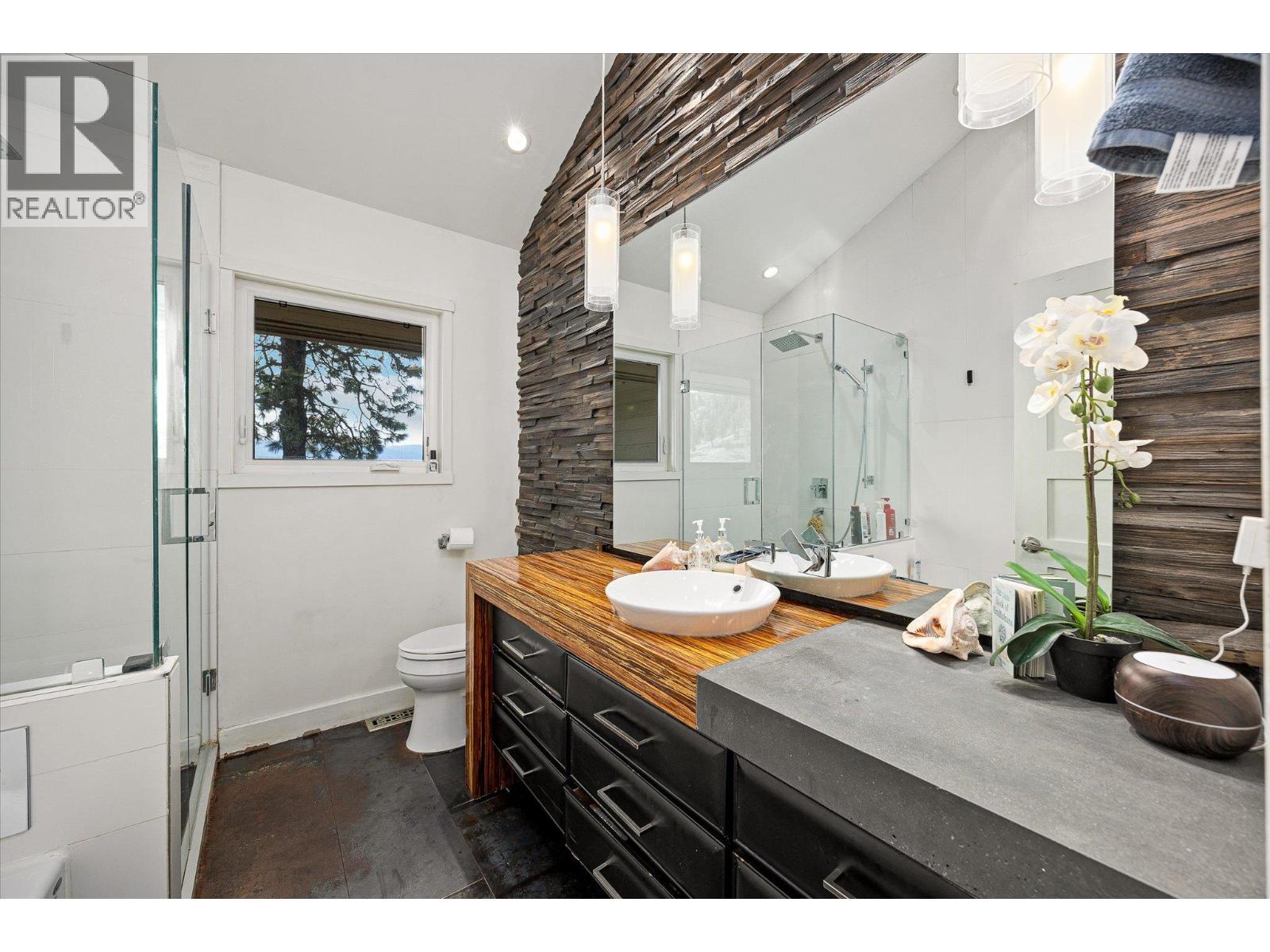 15 Bello Road, Kelowna, British Columbia  V1V 1B9 - Photo 24 - 10381061