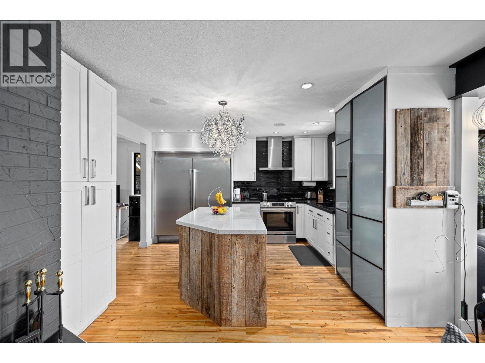 15 Bello Road, Kelowna, British Columbia  V1V 1B9 - Photo 8 - 10381061