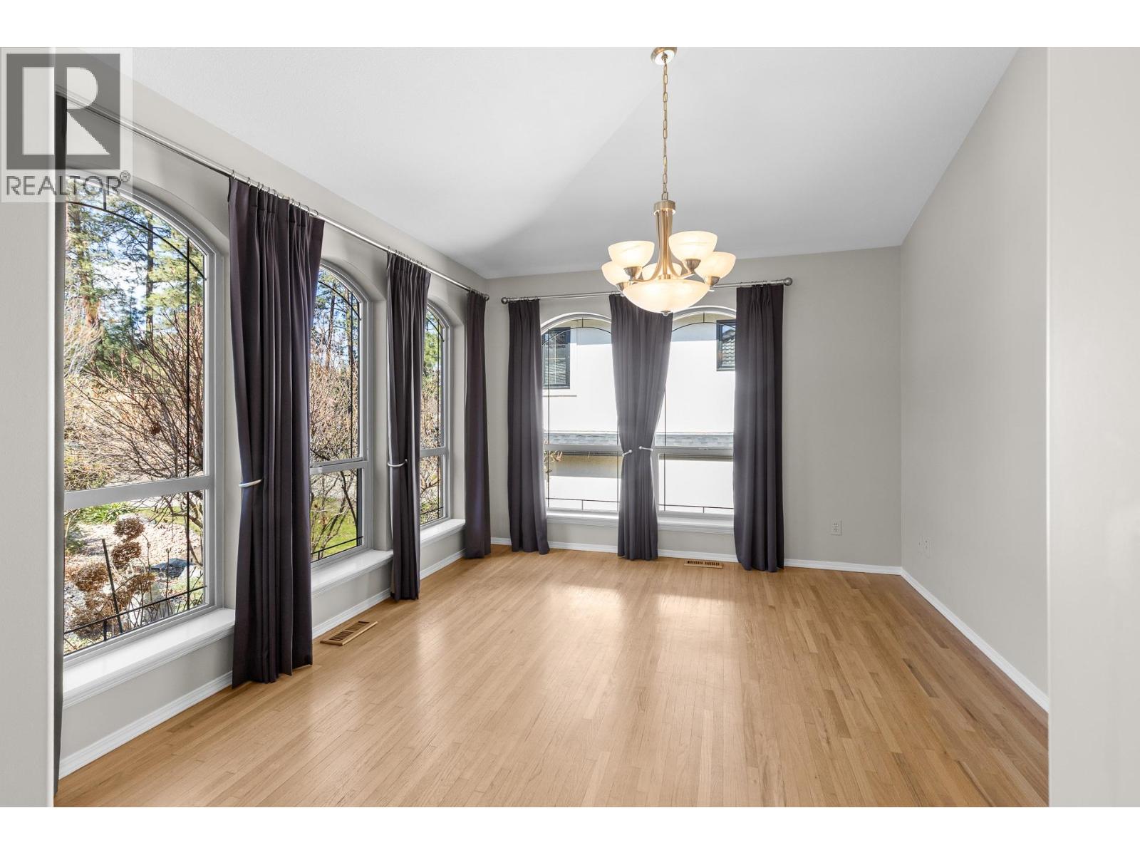 2149 Capistrano Drive, Kelowna, British Columbia  V1V 2A3 - Photo 16 - 10381122